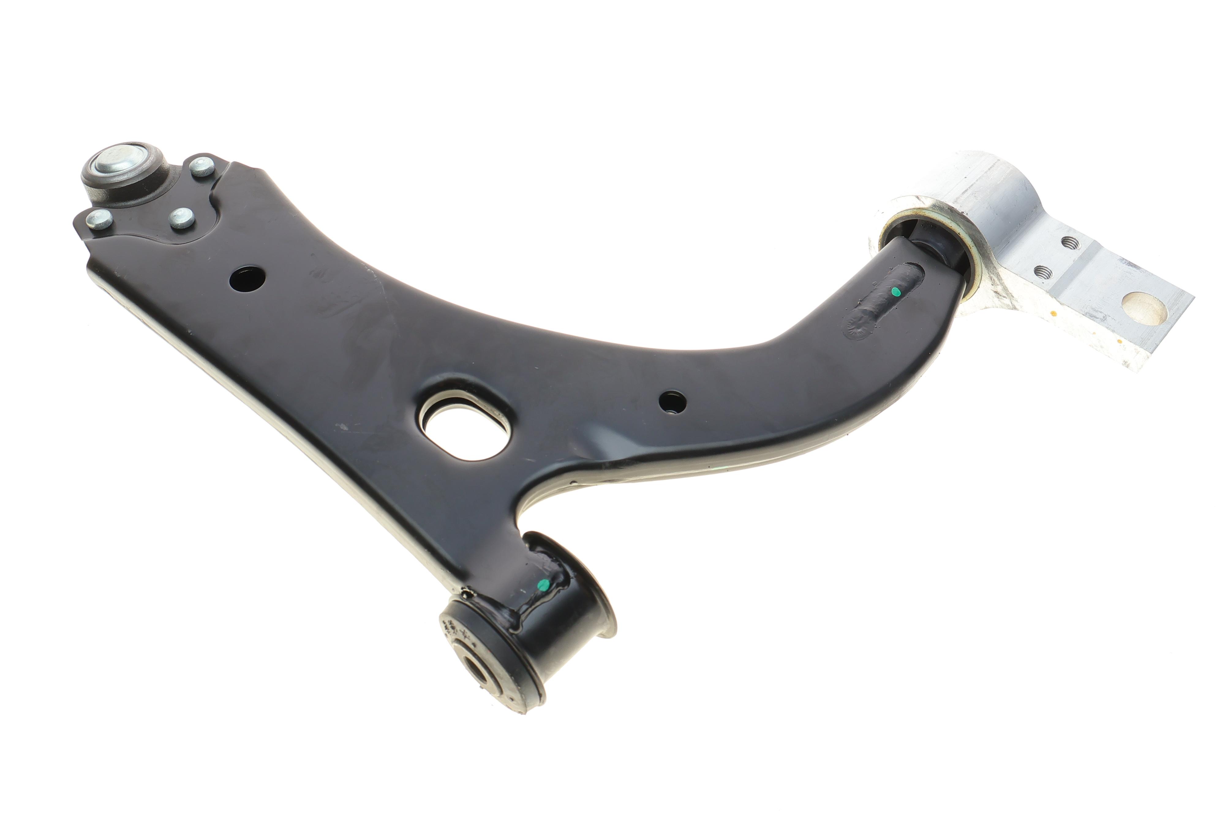 Важіль підвіски (передній) (L) Ford Fiesta/Fusion/Mazda 2 01-12