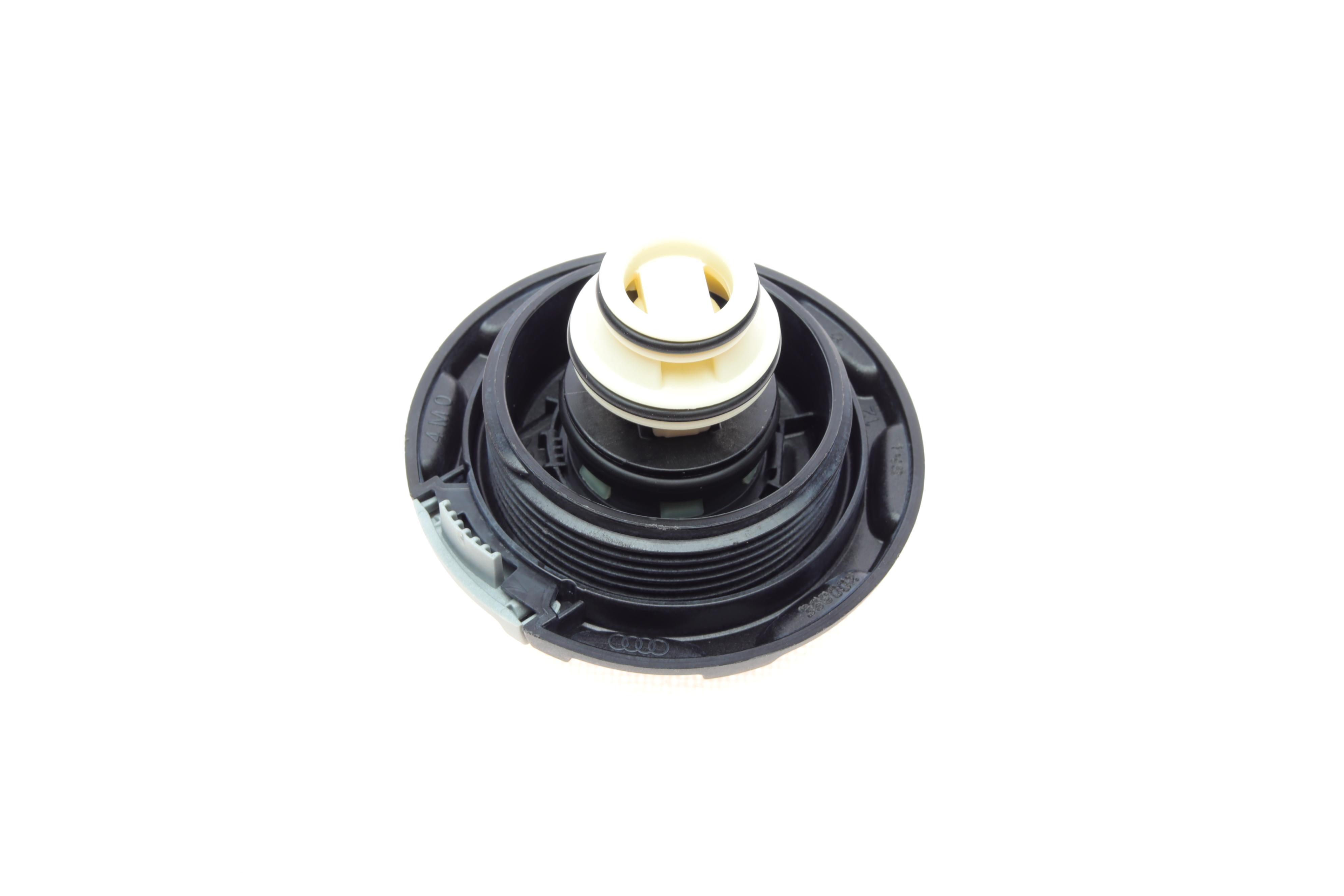 Крышка бачка расширительного Audi Q5/Q7/VW Touareg 18-