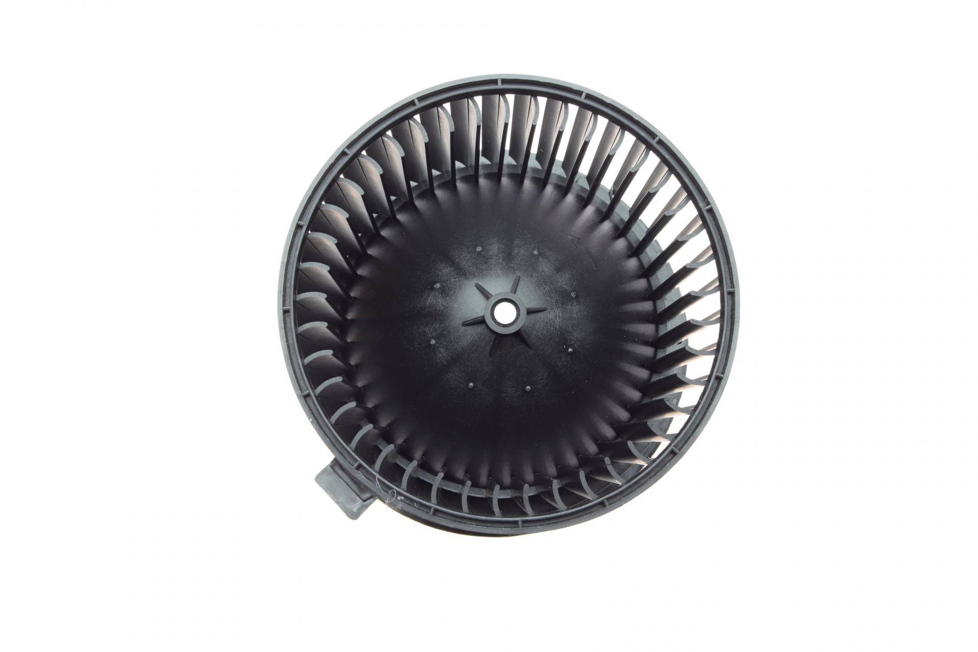 Моторчик пічки Nissan Leaf 10-/Juke 10-