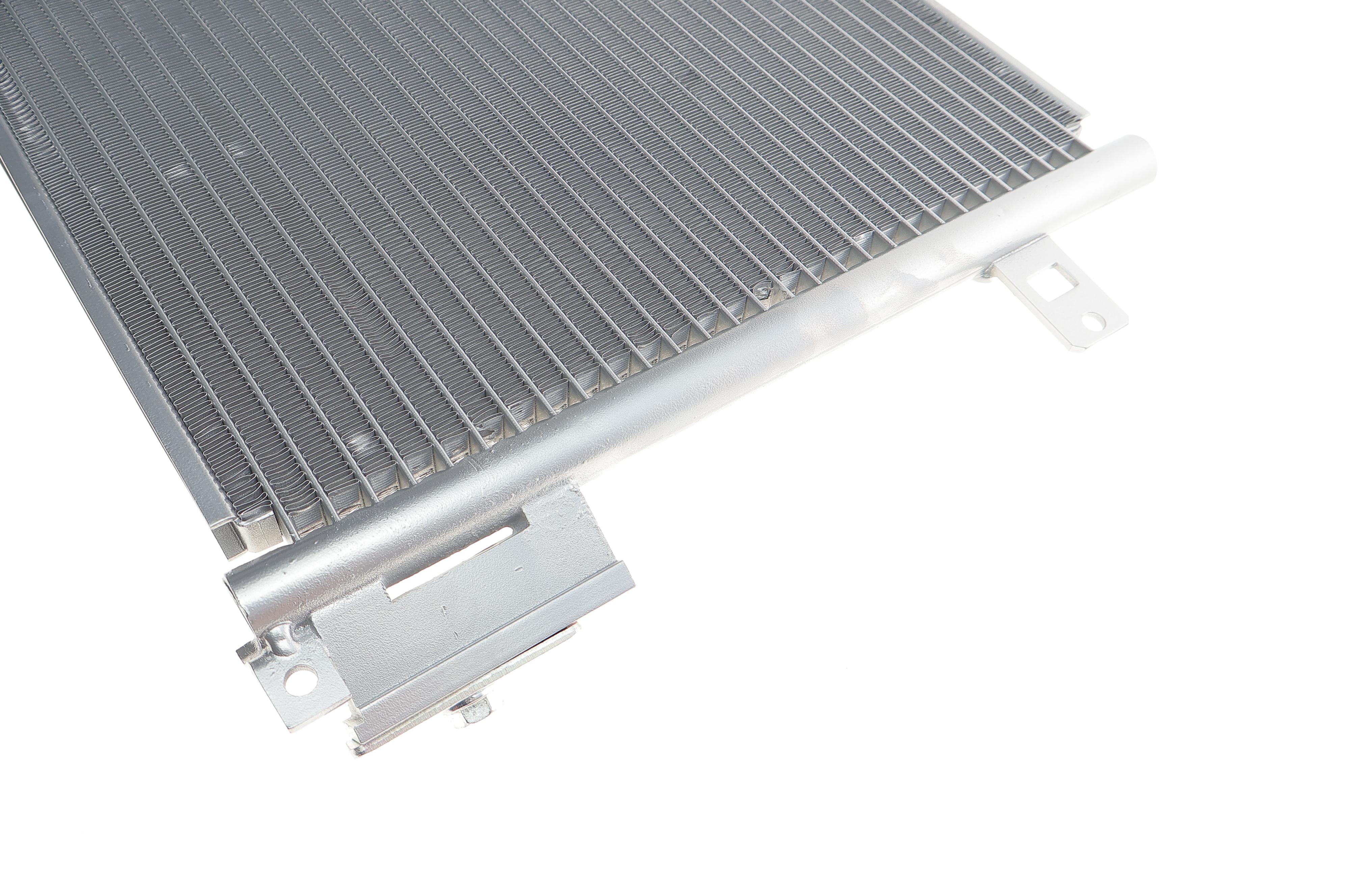 Радиатор кондиционера (с осушителем) Opel Corsa/Fiat Bravo II/Grande Punto 1.3D-1.9D 05-