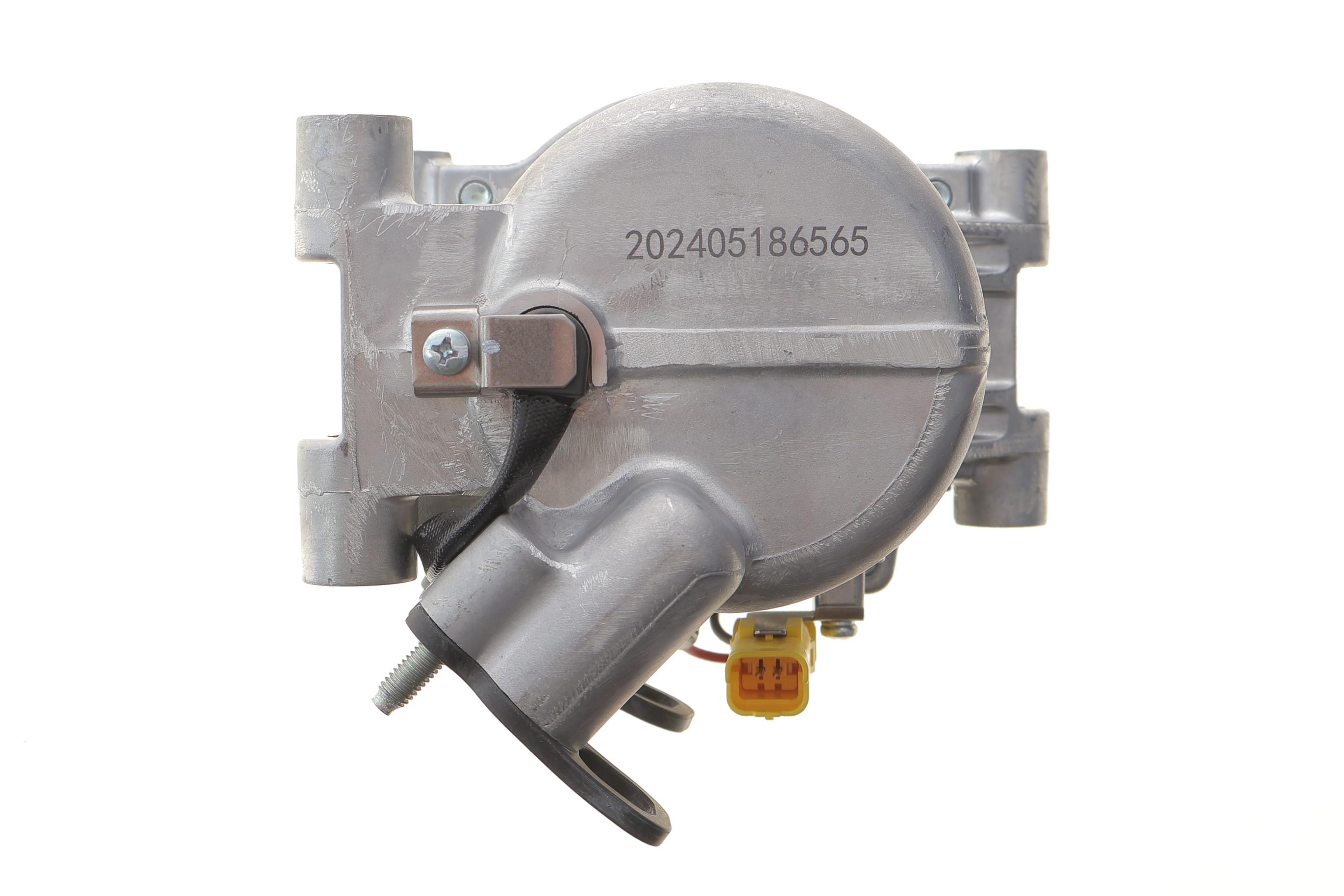 Компрессор кондиционера Peugeot 301 12-