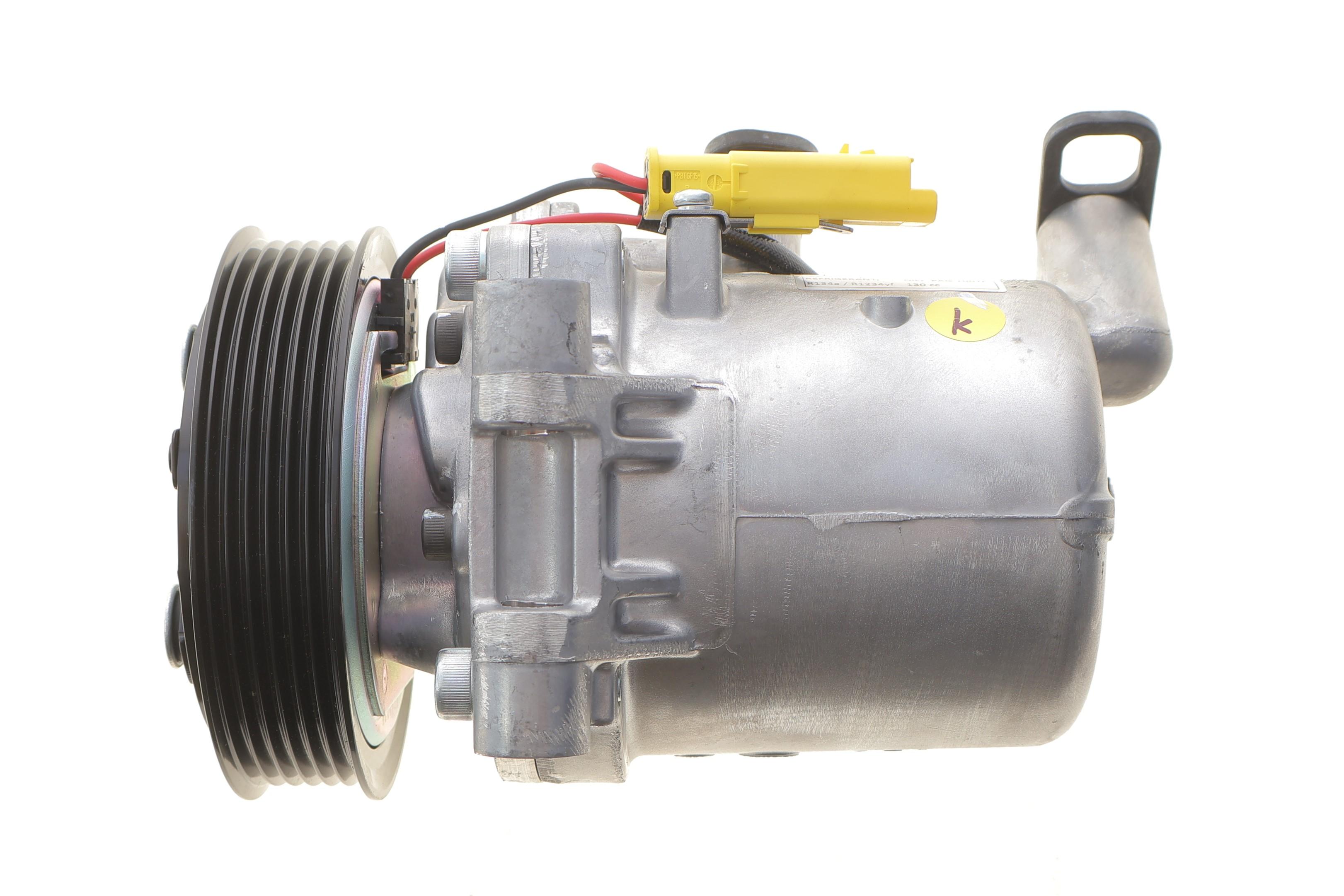 Компрессор кондиционера Peugeot 301 12-