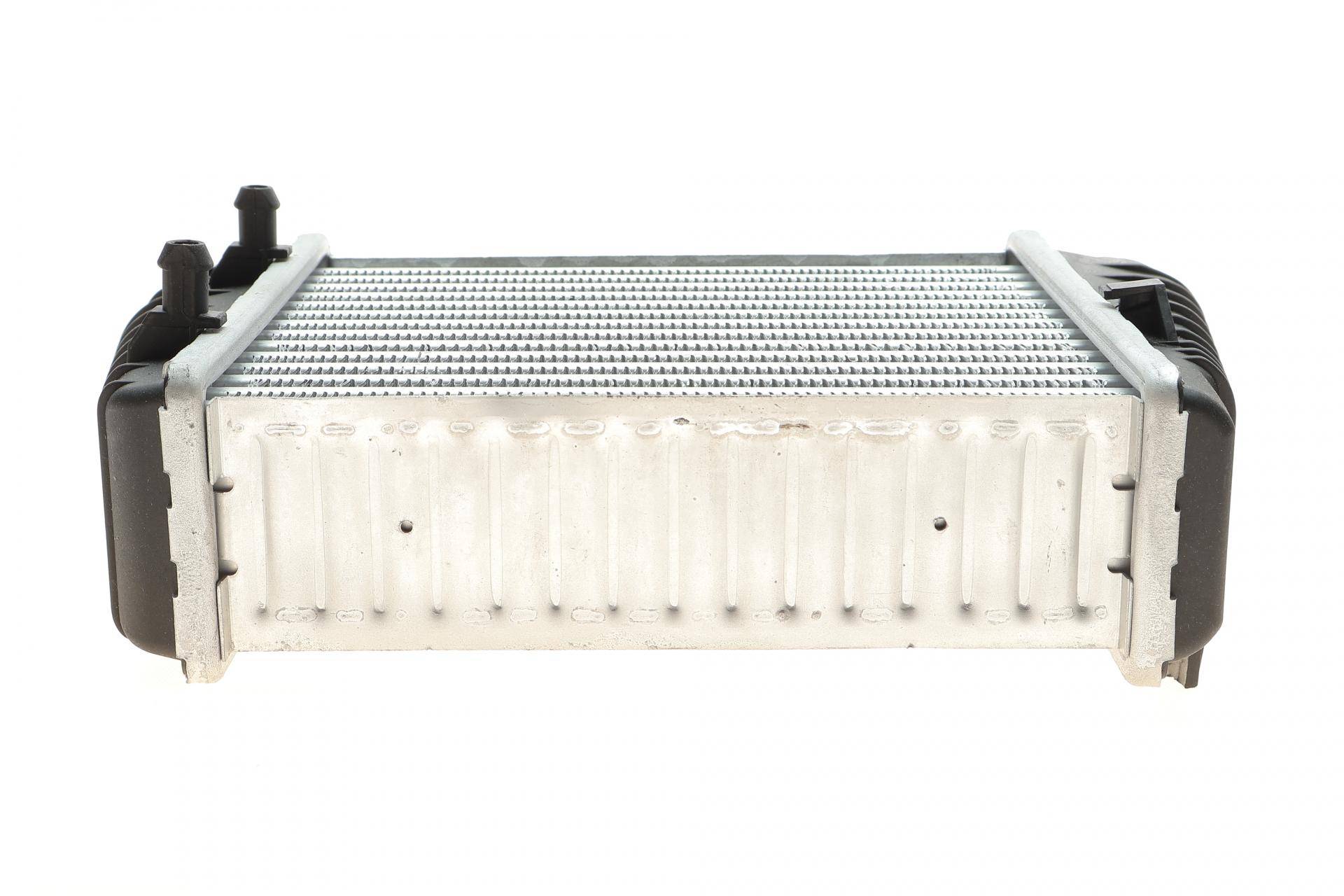 Радіатор інтеркулера VW Passat 1.9/2.0 TDI 00-05(пошкоджене кріплення)