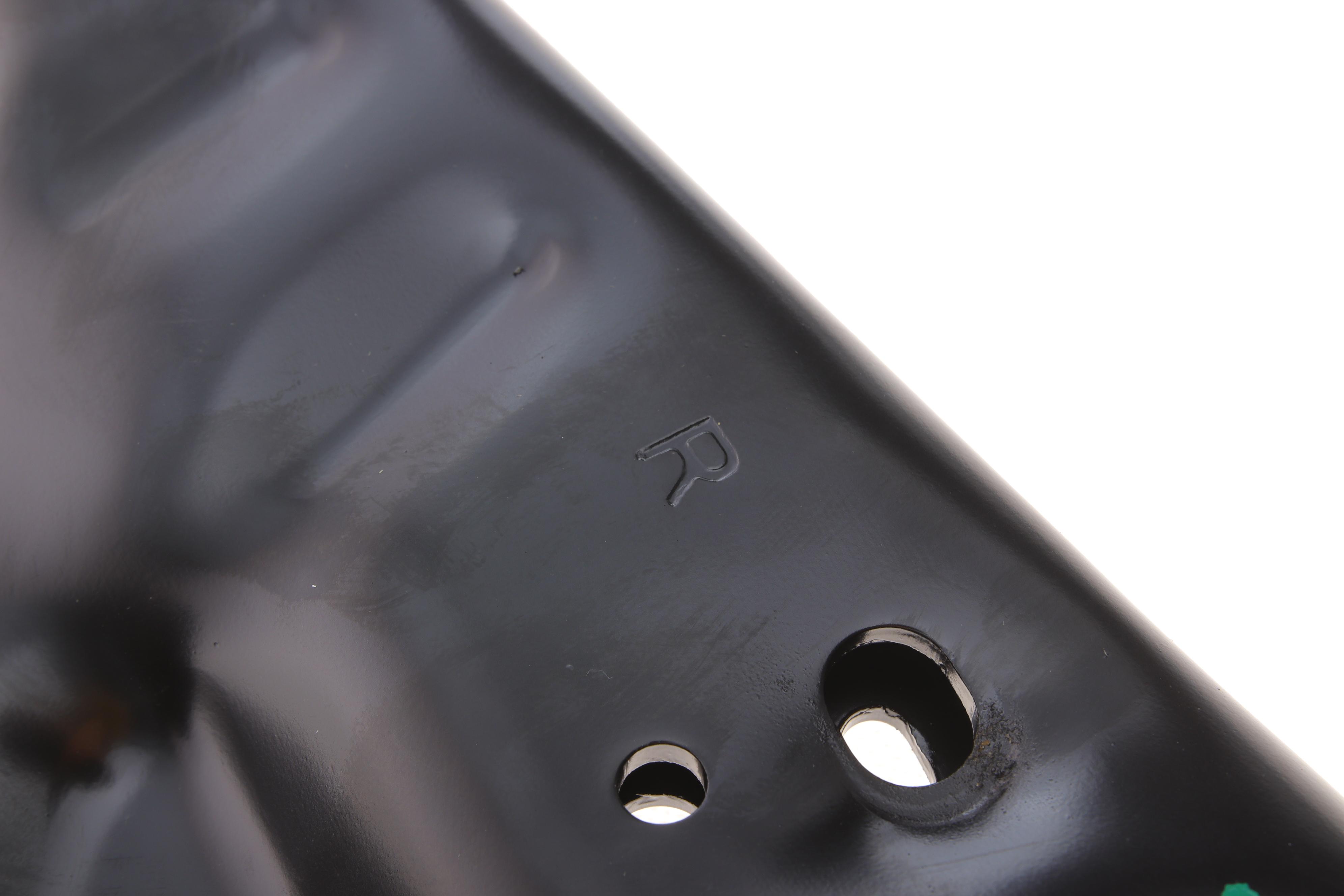 Важіль підвіски (передній/знизу) (R) MB Vito (W447) 14-