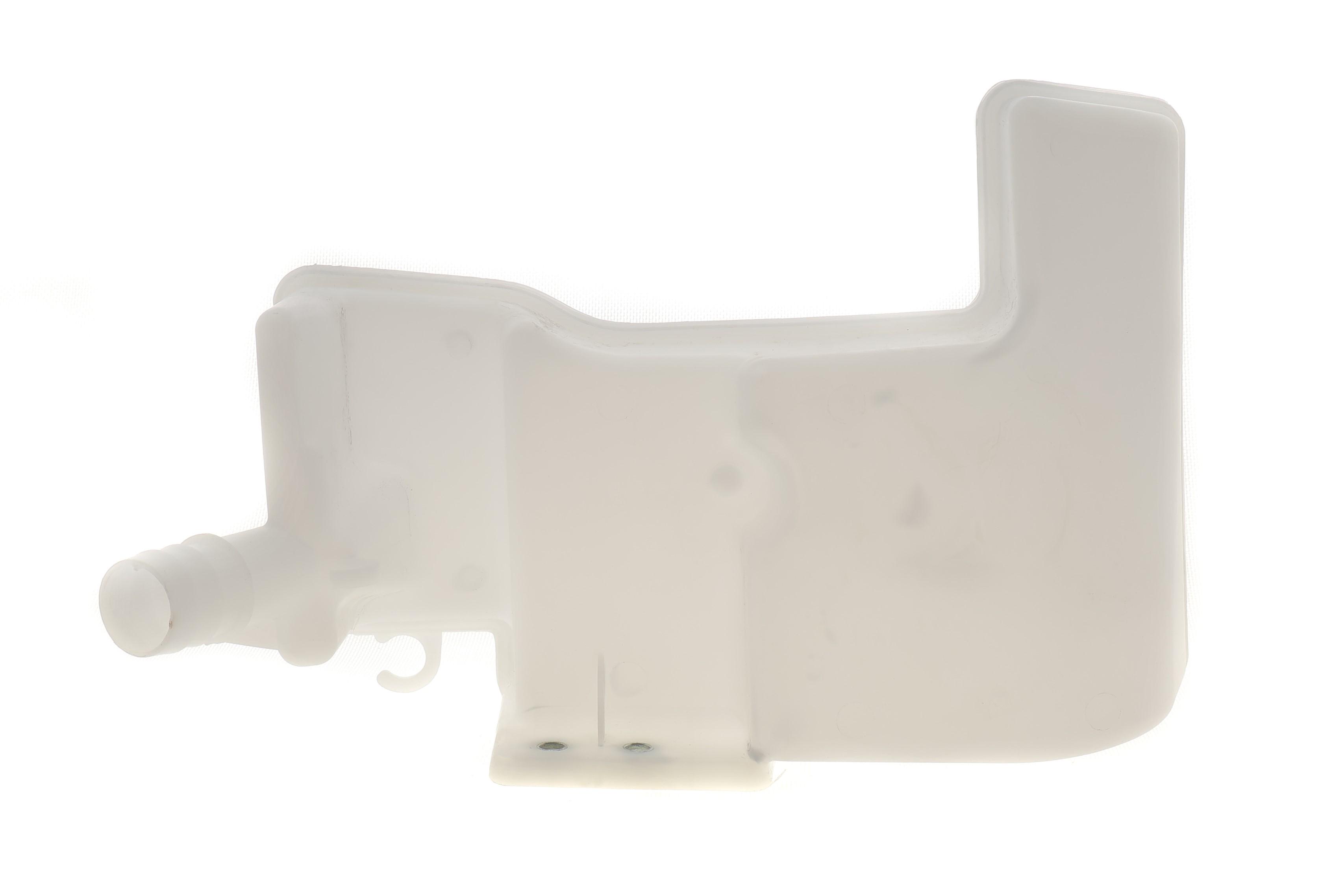 Бачок омывателя VW Passat 14-24