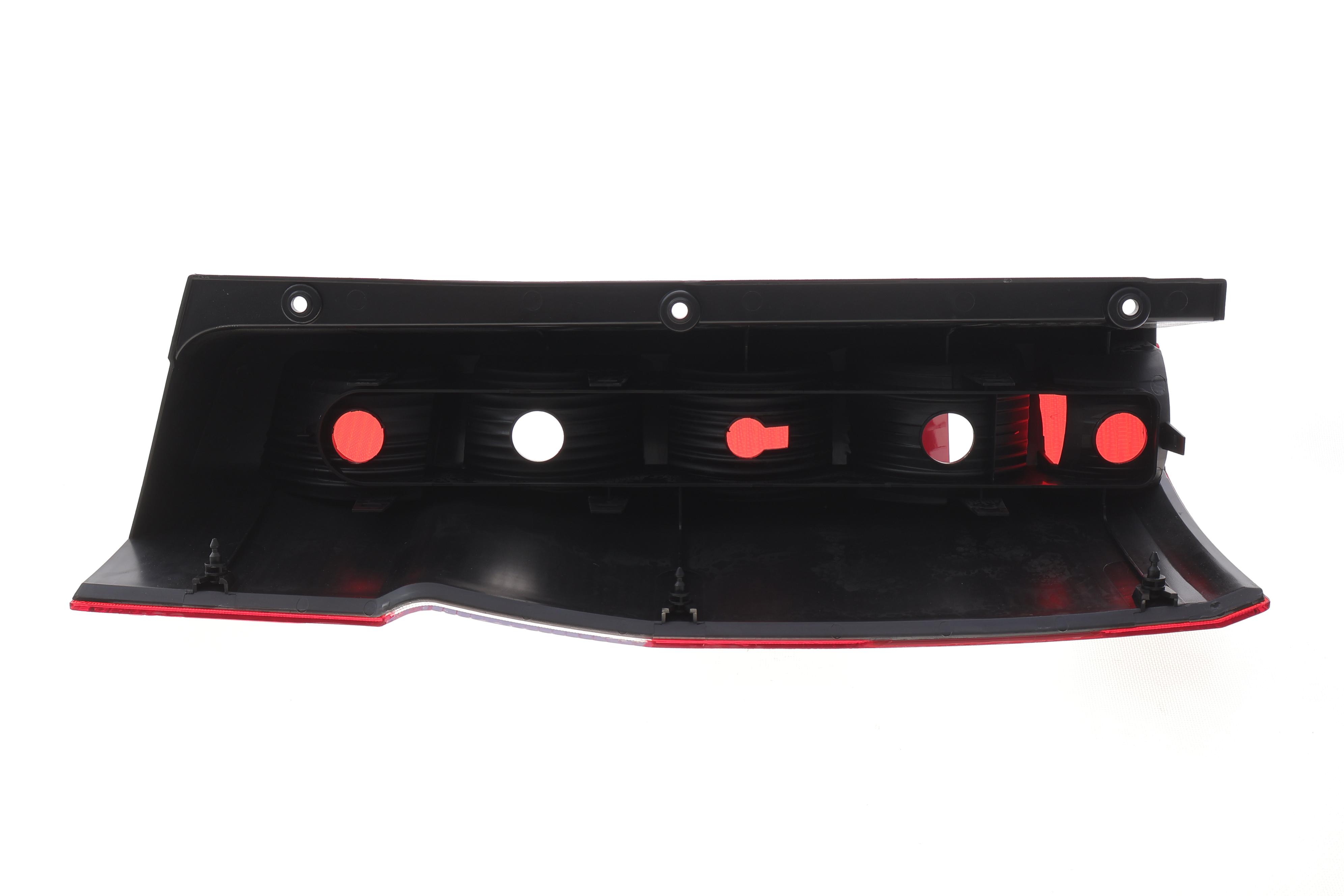 Ліхтар задній MB Sprinter 06- (R)(незначний дефект)