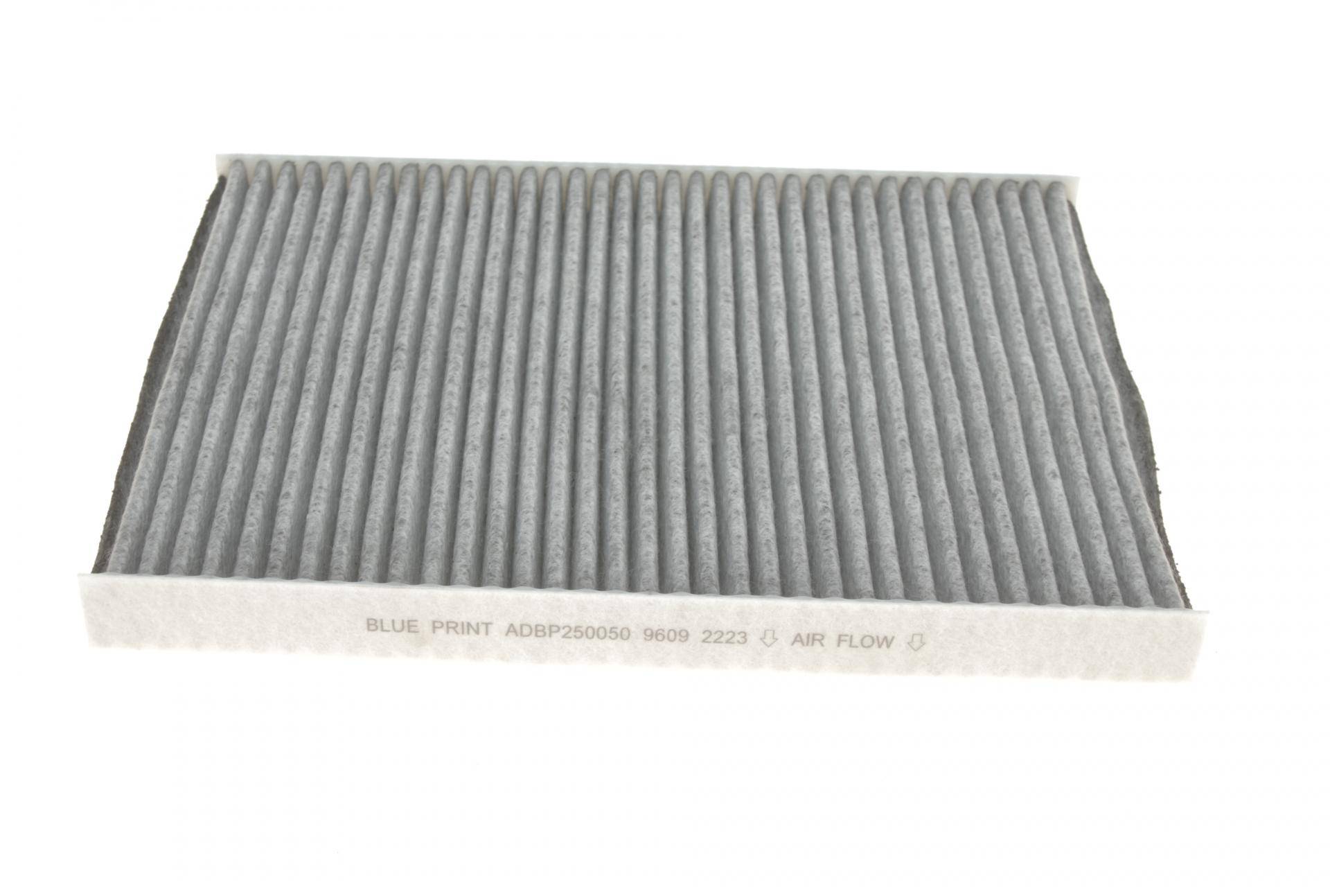 Фільтр салону VW Golf 1.6/1.8/1.9SDI/1.9TDI/2.0-16V 97- (вугільний)