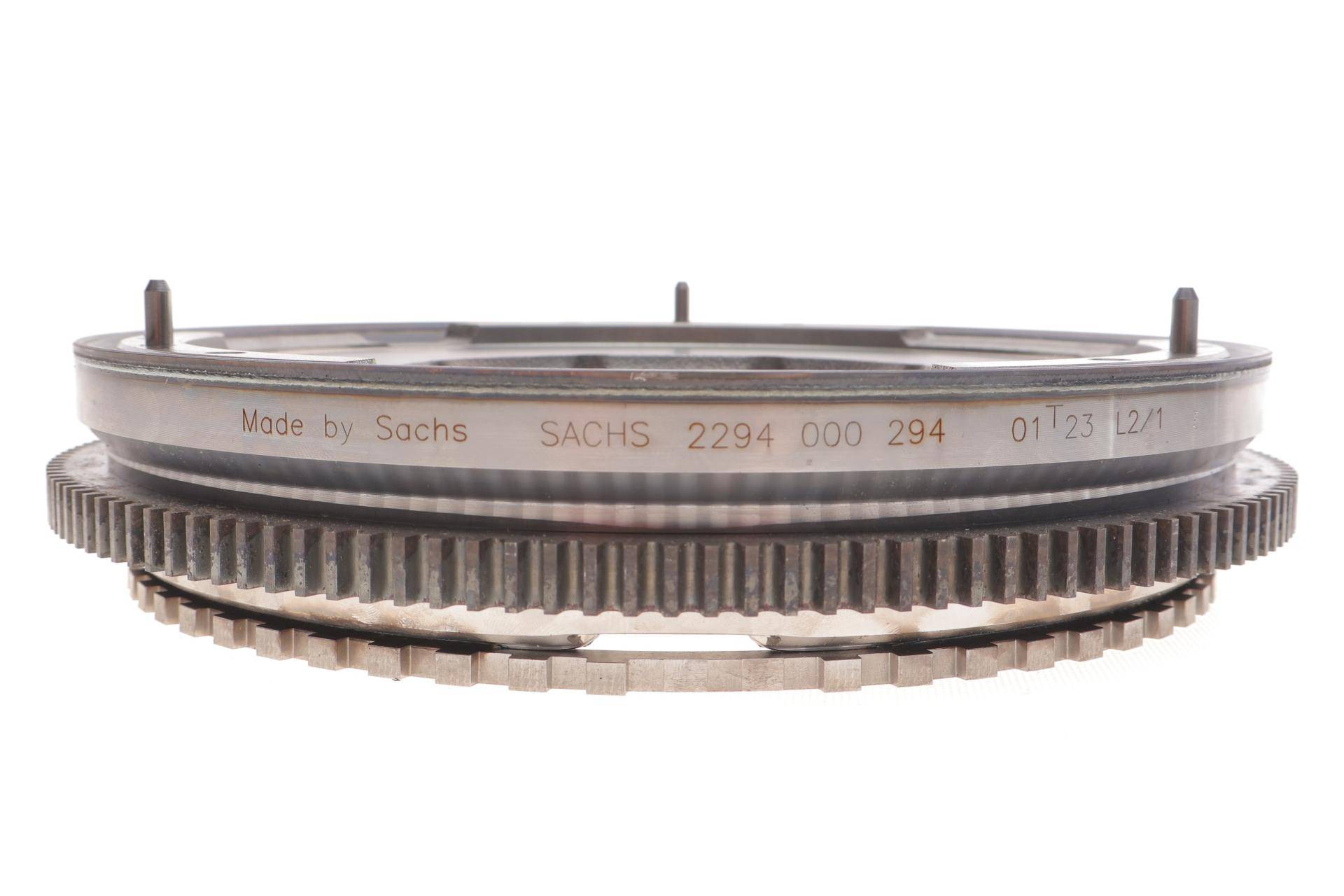 Демпфер зчеплення SsangYong Actyon 2.0 Xdi/Rexton 2.7 Xdi 04- (з болтами)