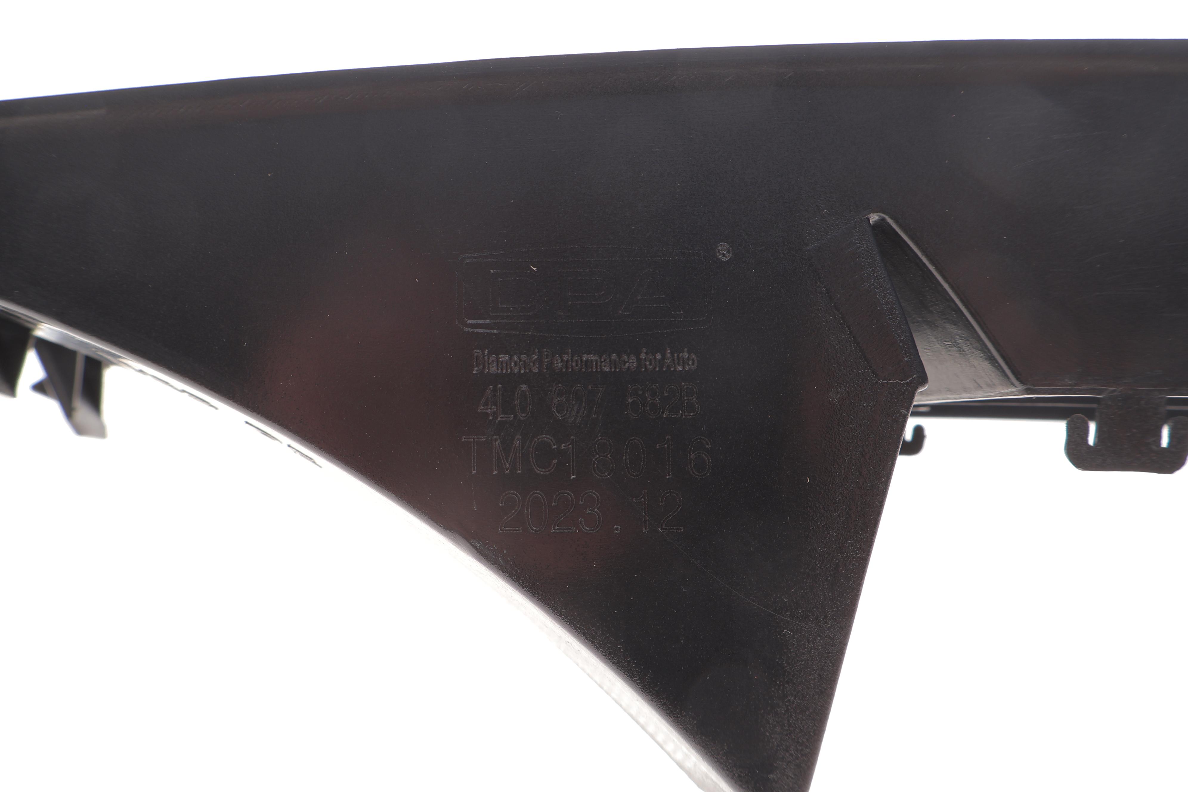 Решетка бампера (переднего) Audi Q7 06-15 (R)