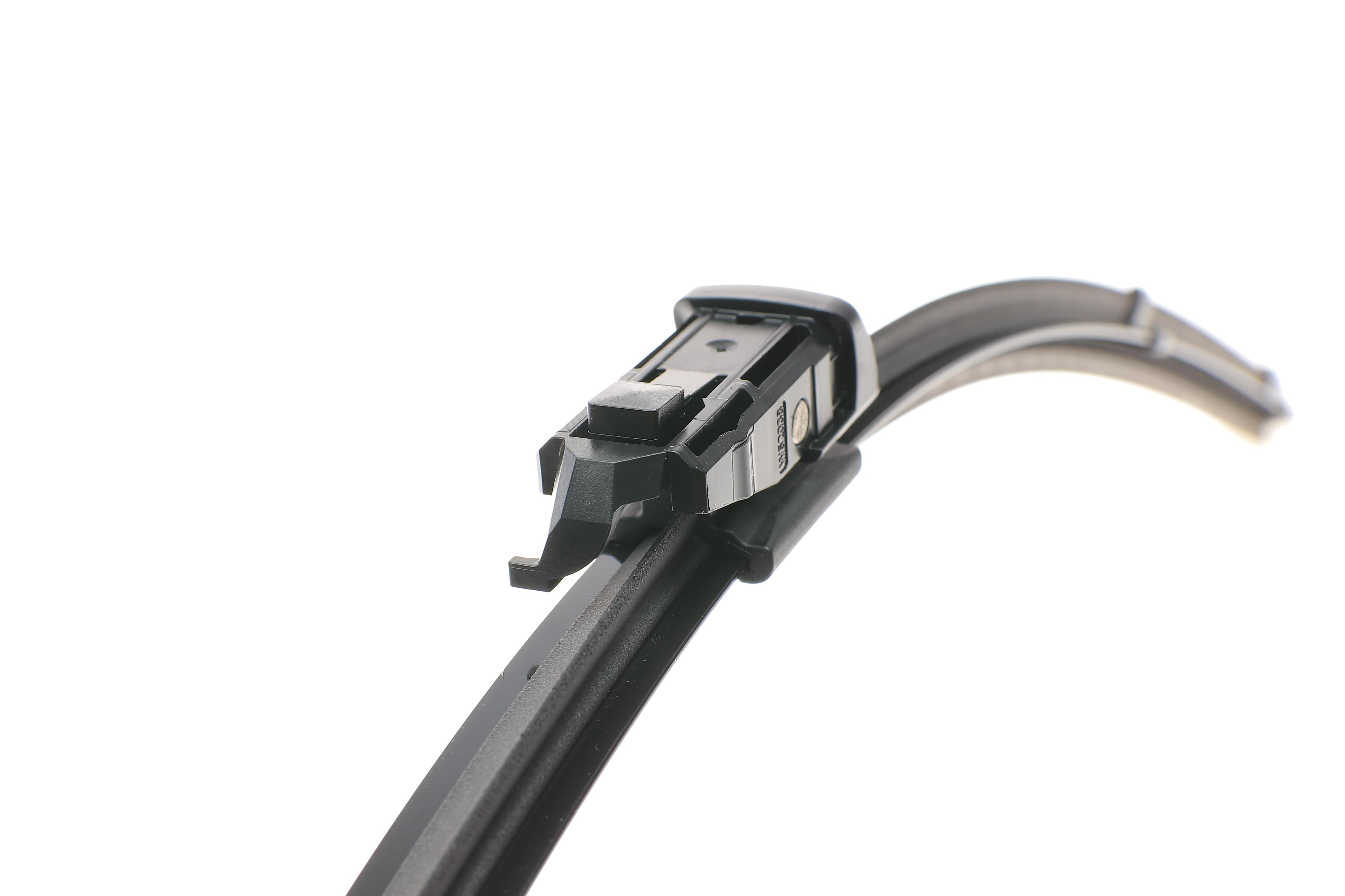 Щетки стеклоочистителя (650/475mm) BMW 2/5/7 15-/Renault Trafic III 14- Aerotwin (бескаркасная)