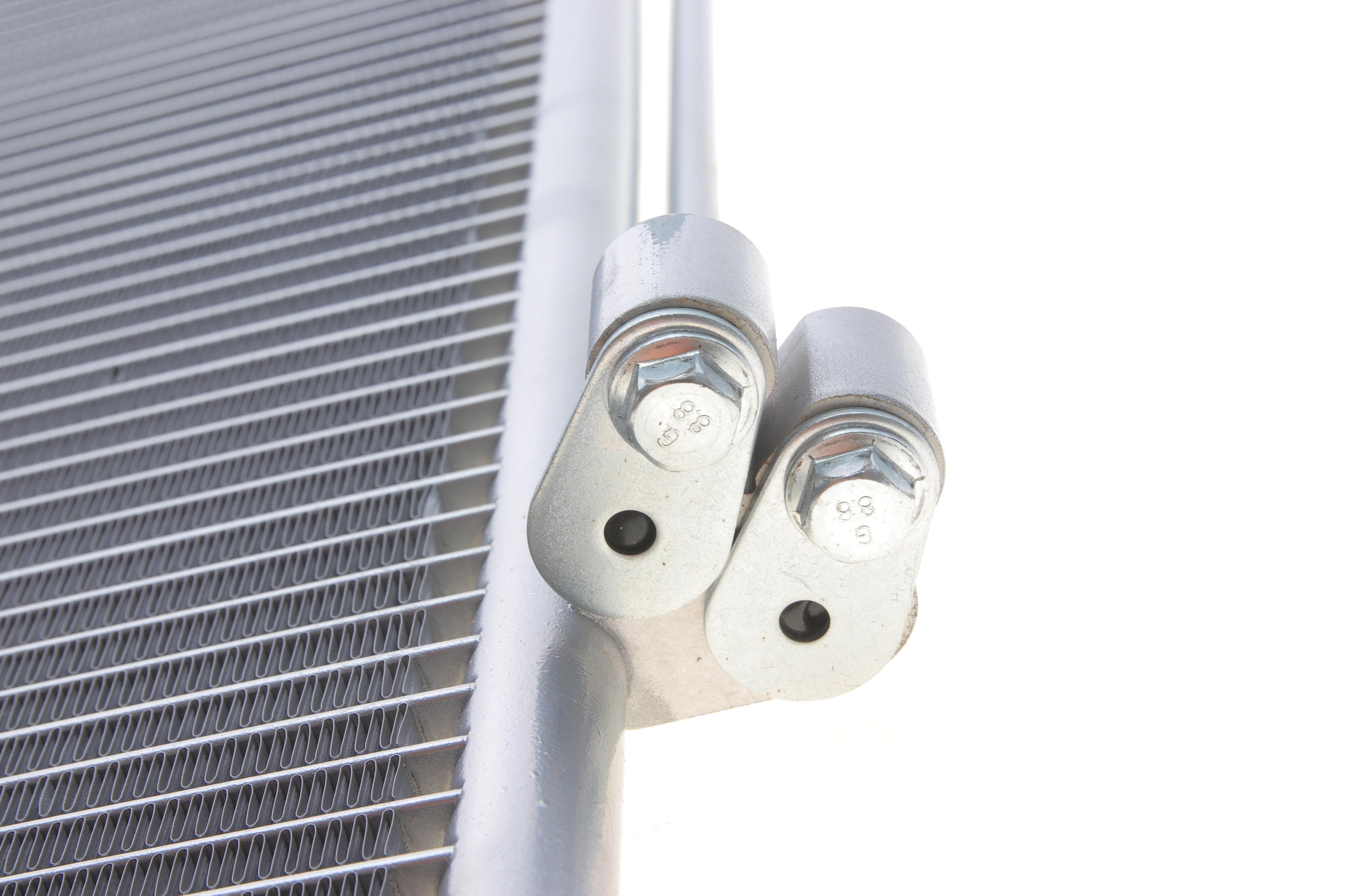 Радіатор кондиціонера BMW X5 (E70/F15/F85)/X6 E71/E72/(F16/F86/) 2.0D-4.8 06-19 M57/N52//N55/N57