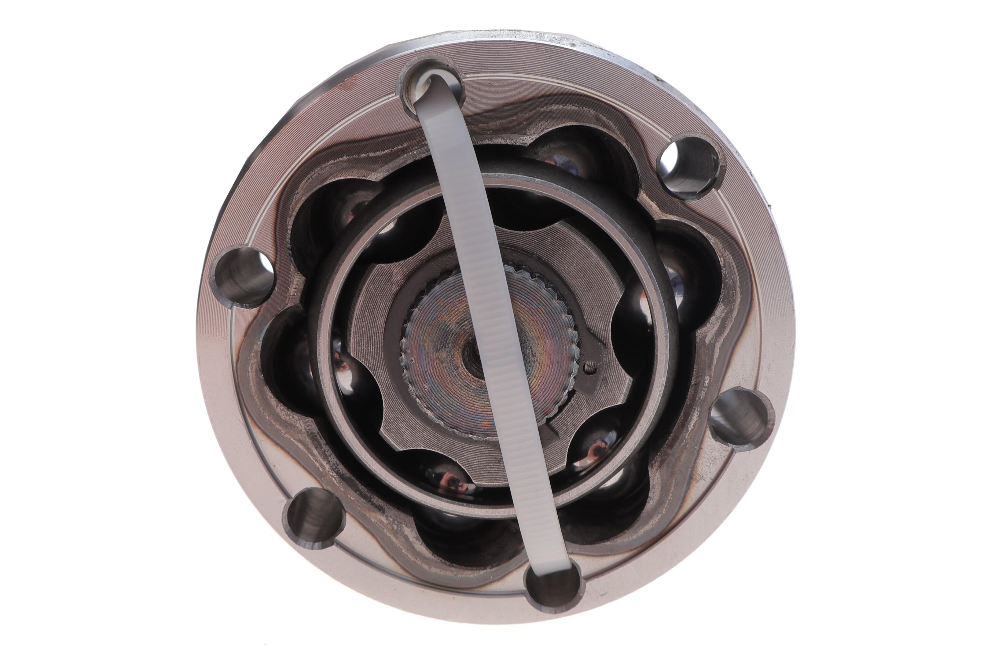 Полуось (передняя) Skoda Octavia/VW Golf IV 1.4/1.6/1.9SDI 96-10 (R) (36z/822mm)