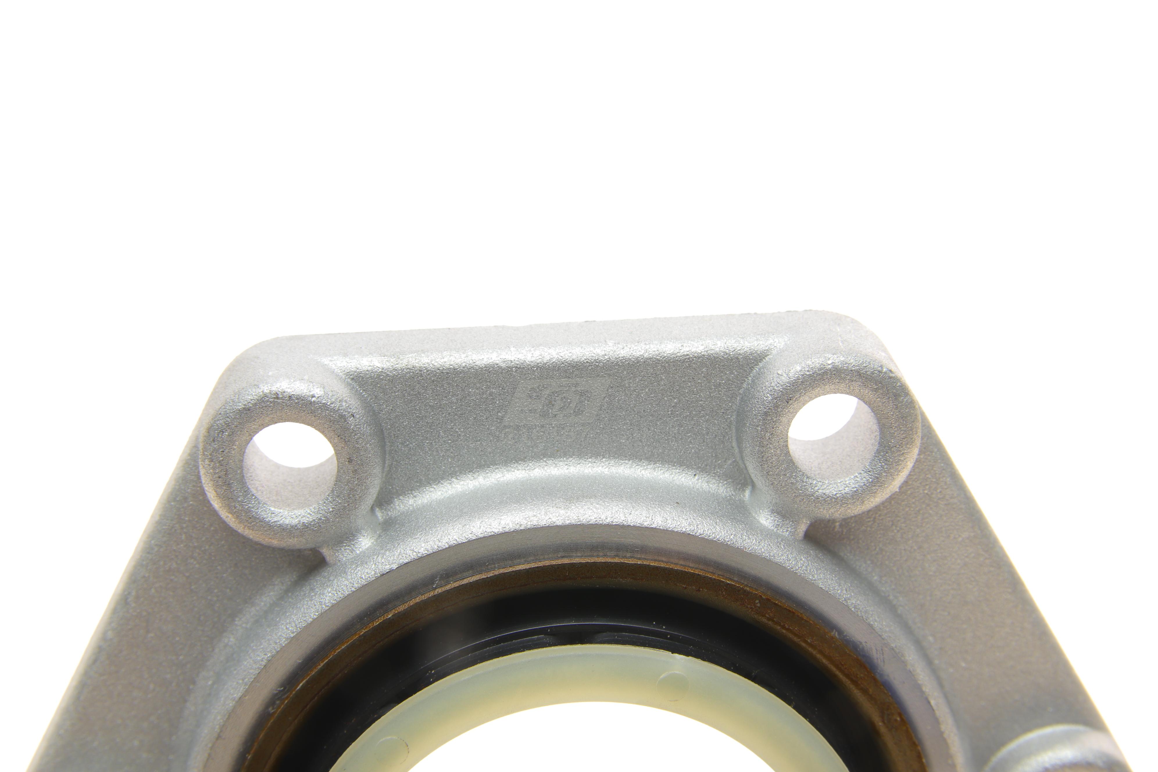 Сальник півосі (L) Fiat Ducato 06- (з кронштейном)