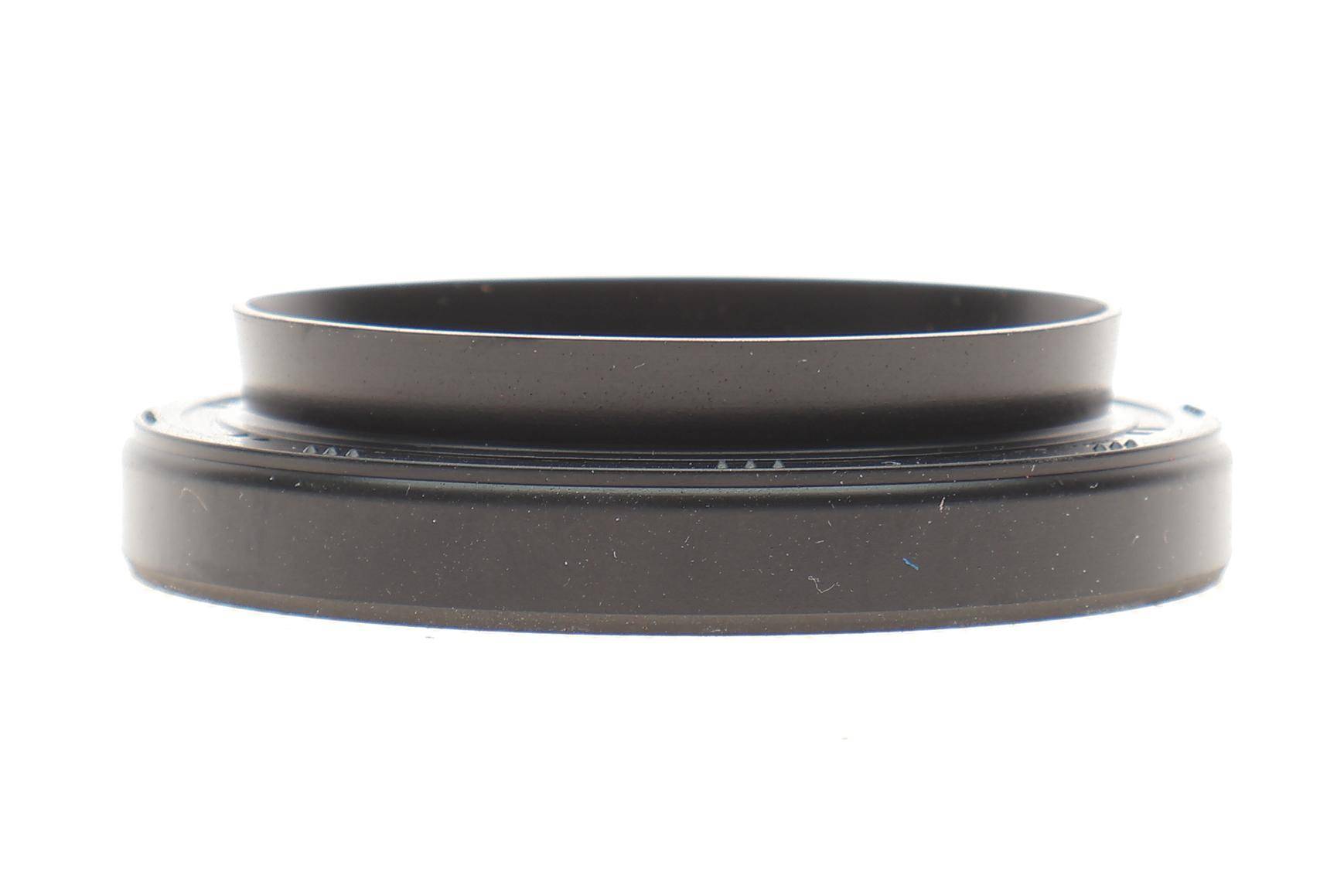 Сальник півосі (R) Toyota Avensis 2.0 00-11 (40x64x9)