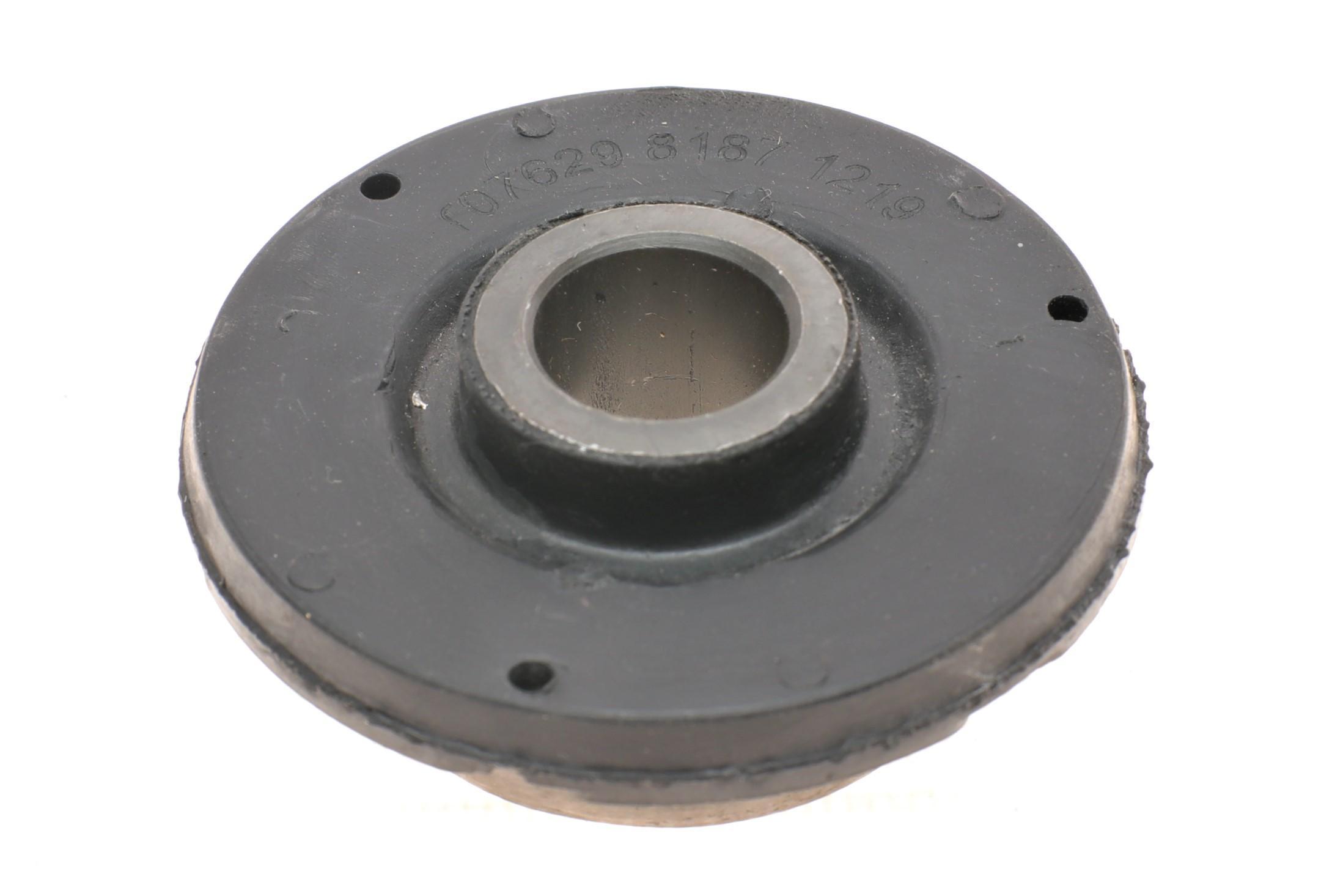 Сайлентблок важеля (переднього/спереду) Audi 100/A6 90-96