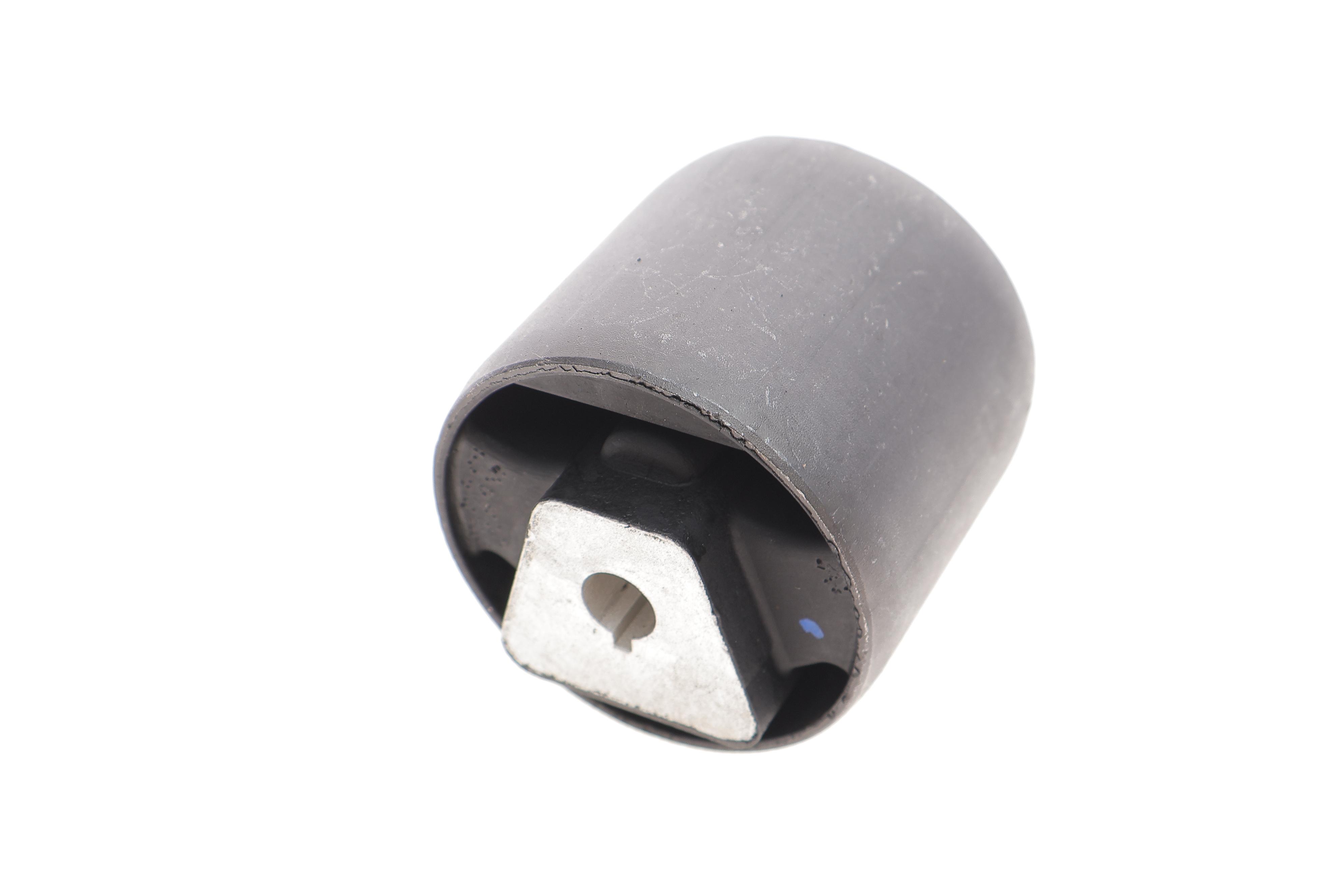 Сайлентблок важеля (переднього/знизу/ззаду/всередині) Audi A4/A5/Q5 07-