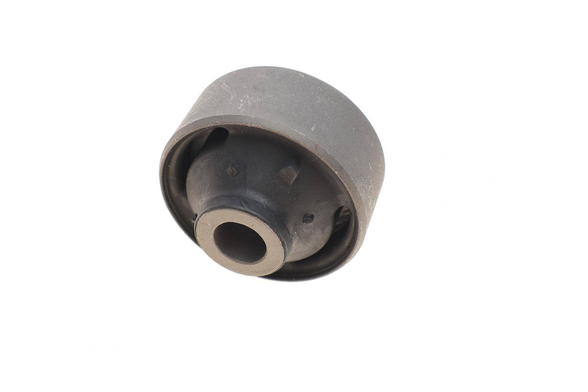 Сайлентблок важеля (переднього/ззаду) Mitsubishi Colt VI 04-12/Smart Forfour 04-06