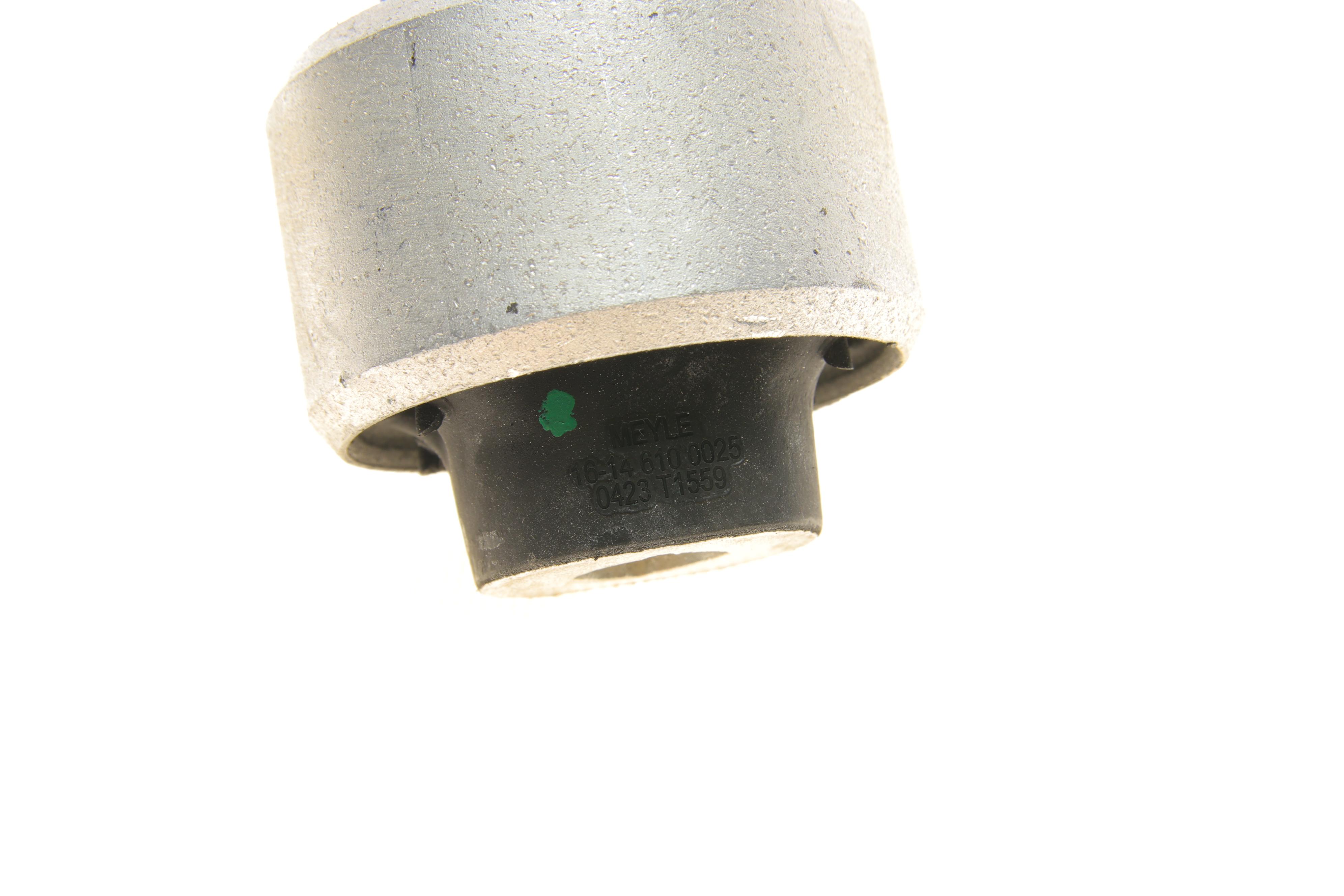 Сайлентблок важеля (переднього/ззаду) Renault Megane/Scenic 08-