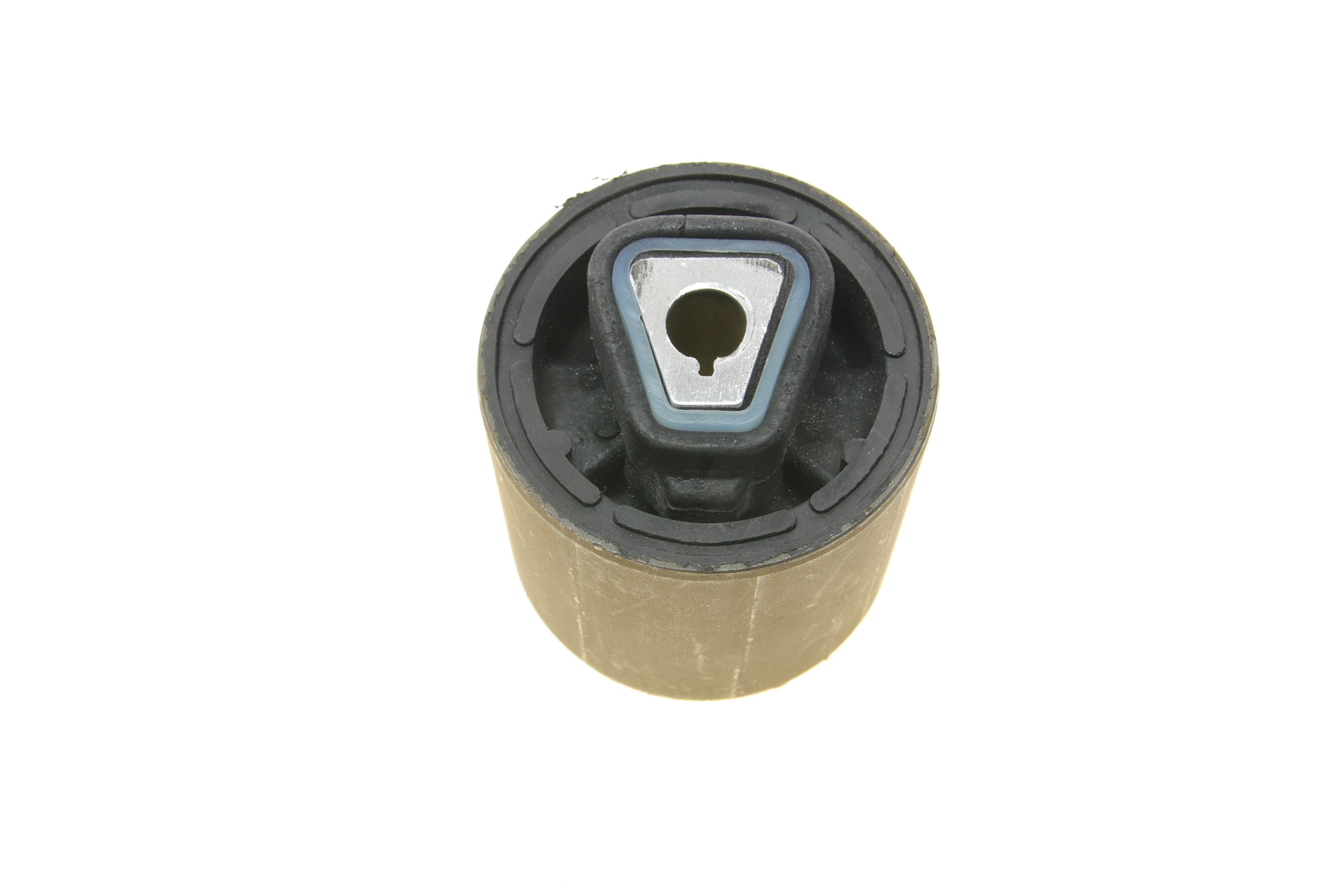 Сайлентблок важеля (переднього/знизу/спереду/всередині) BMW 3 (E90)/ X1 (E84) 05-