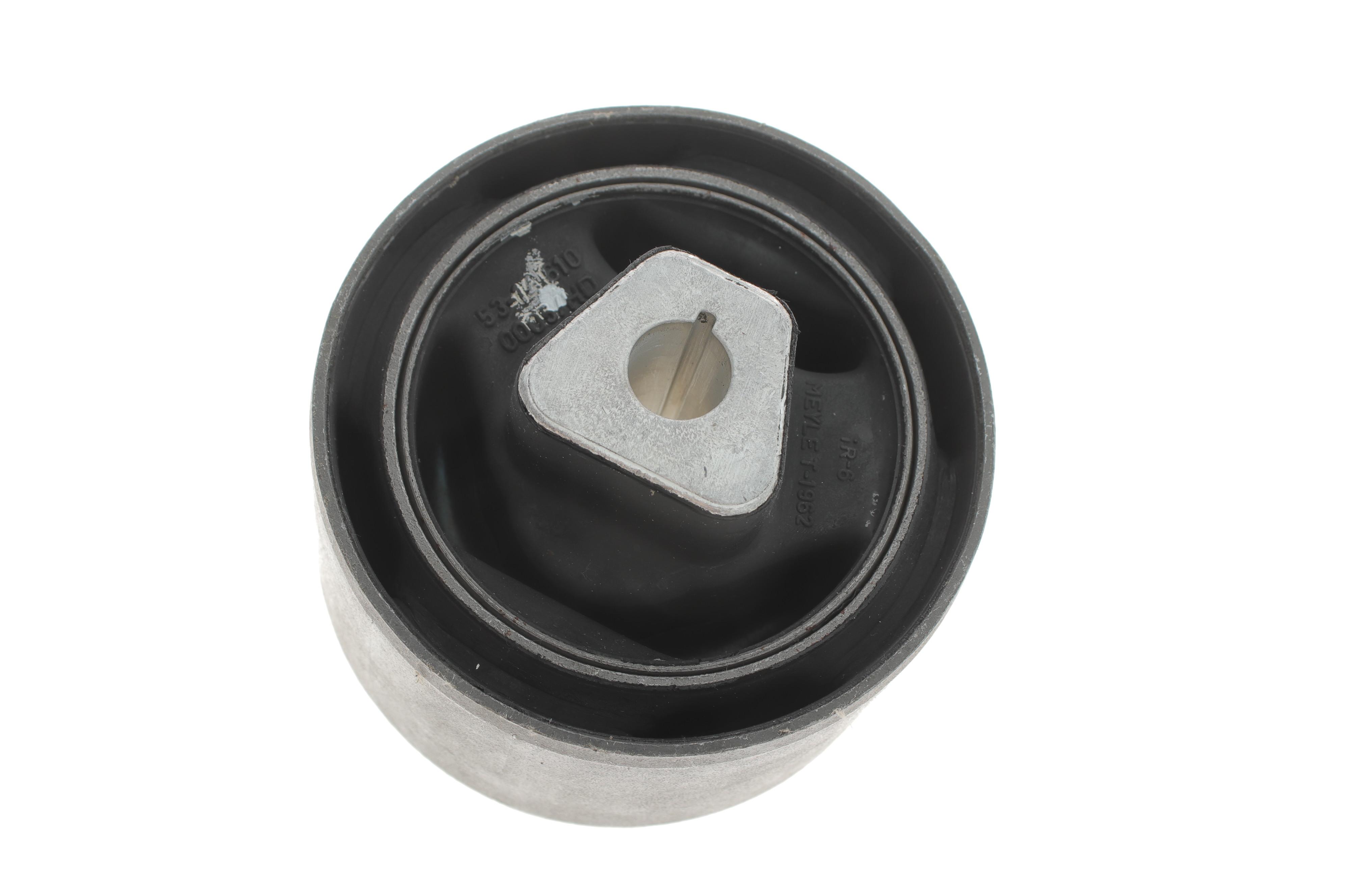 Сайлентблок важеля (переднього) Land Rover Discovery V/Range Rover IV 12-