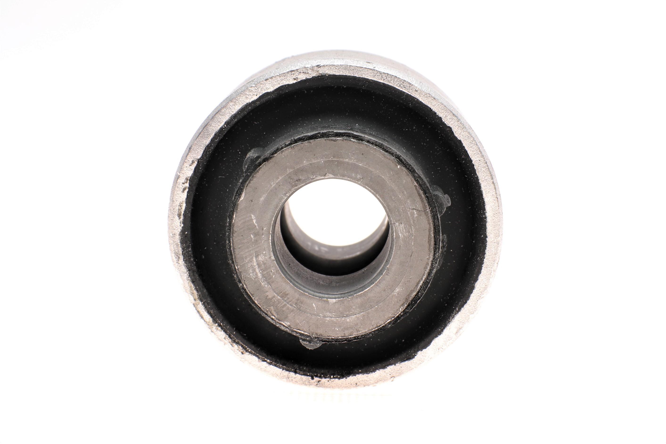 Сайлентблок важеля (переднього/спереду) Renault Megane/Scenic 10-