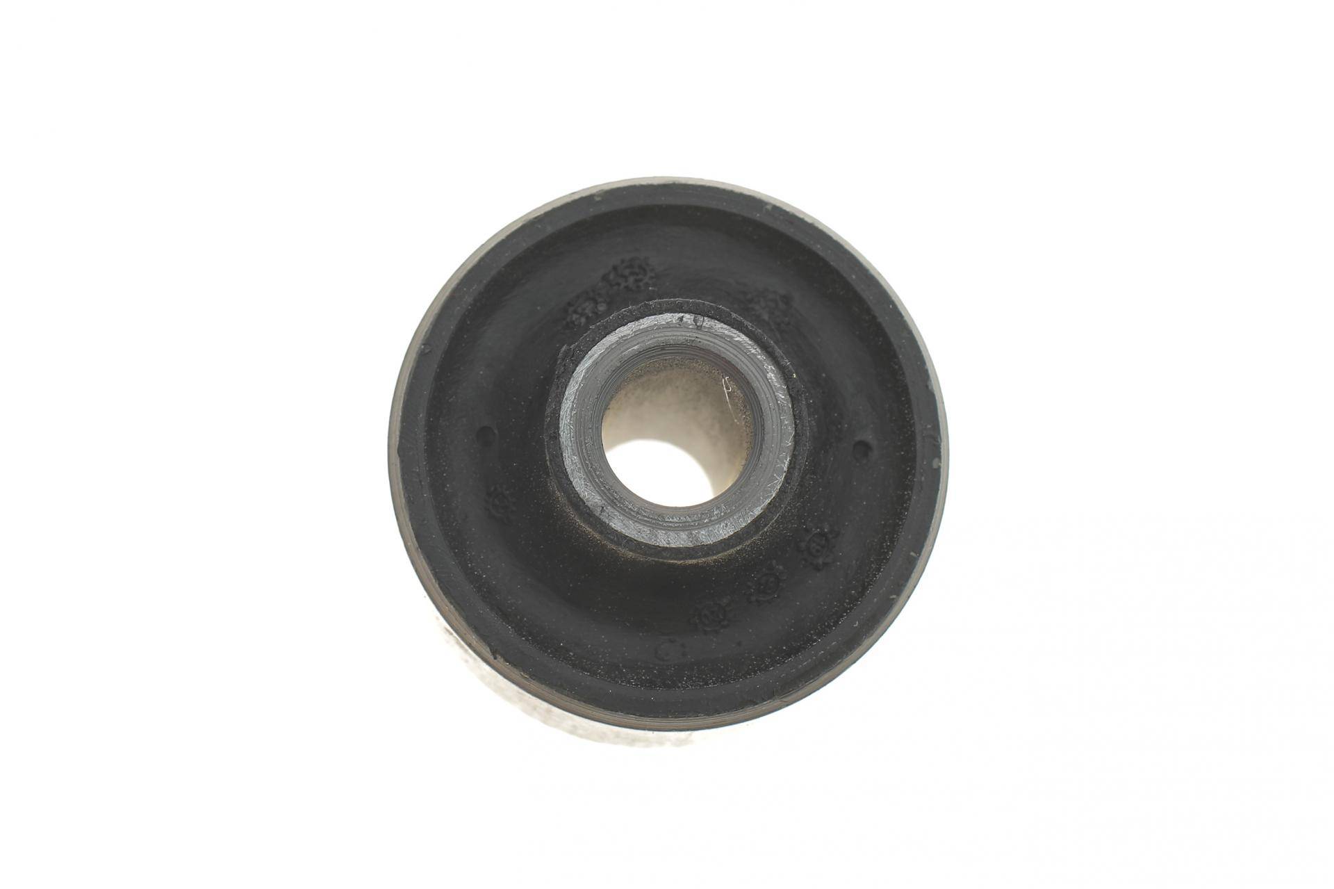 Сайлентблок важеля (переднього/знизу/спереду) Ford Mondeo 94-00 (попер.)