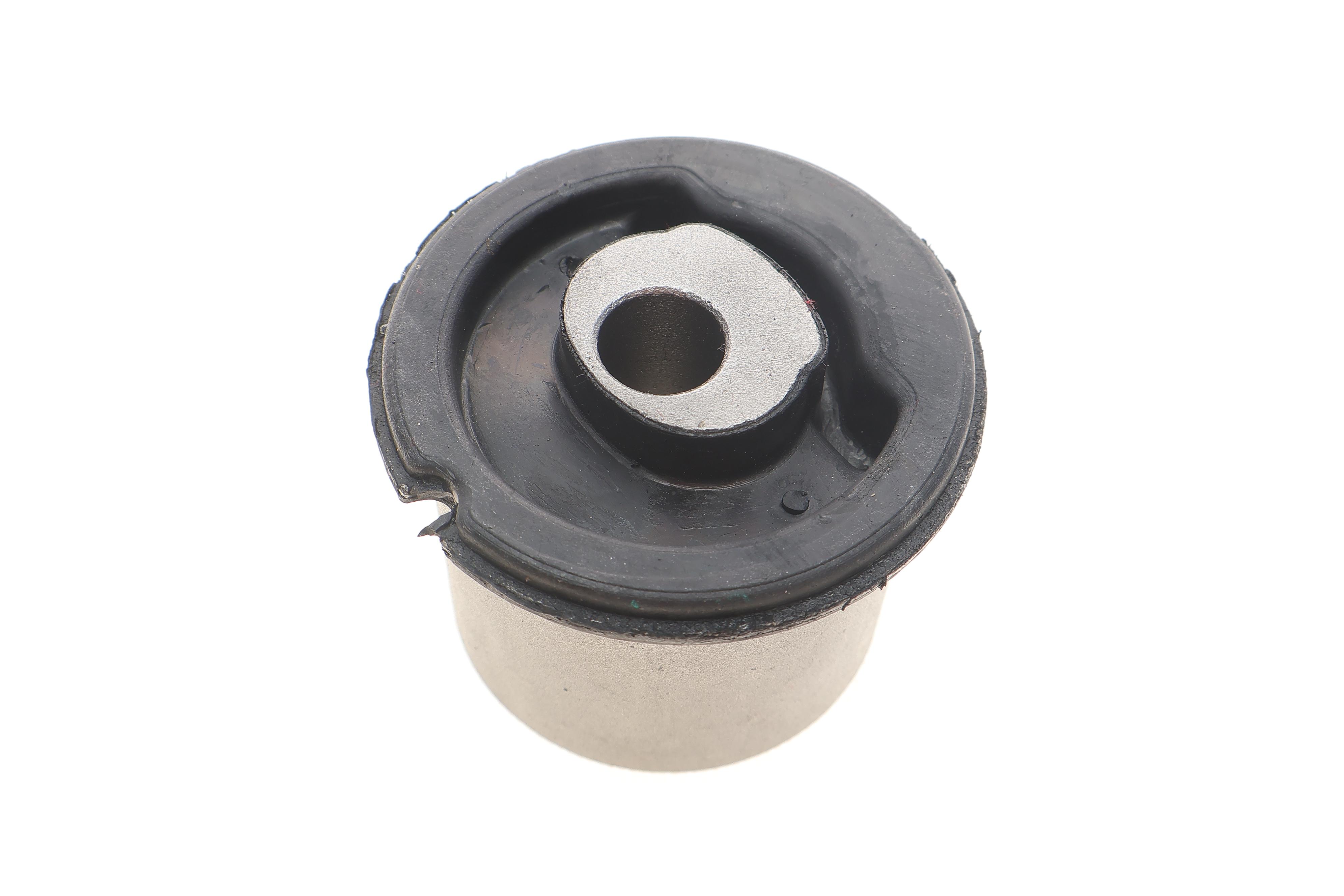 Сайлентблок важеля (переднього/знизу/ззаду) VW Touareg/Audi Q7/Porsche Cayenne 02-