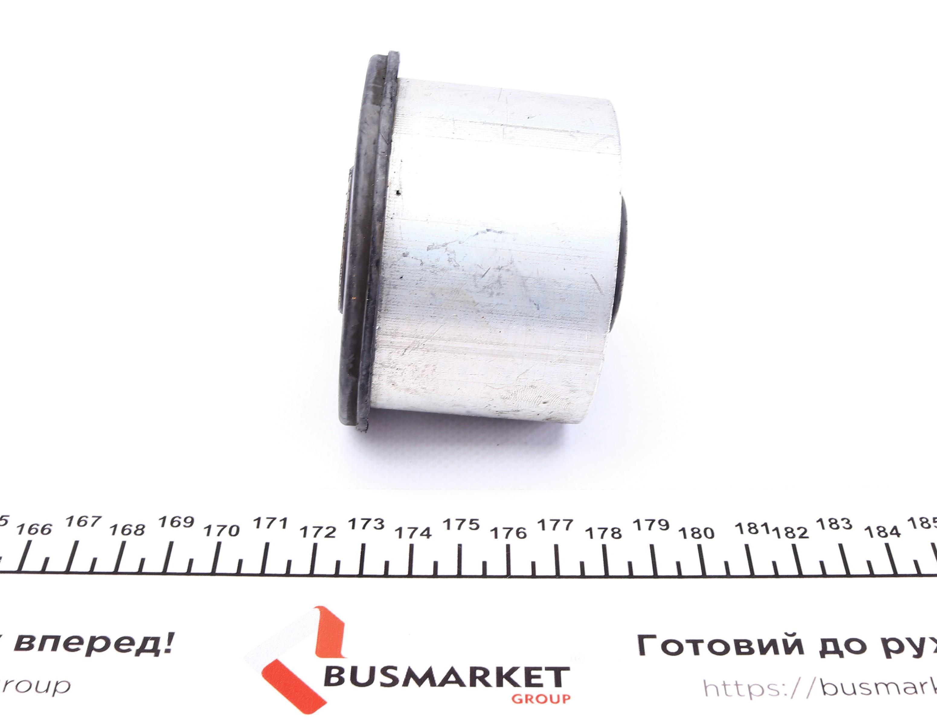 Сайлентблок важеля (переднього/знизу/ззаду) VW Touareg/Audi Q7/Porsche Cayenne 02-