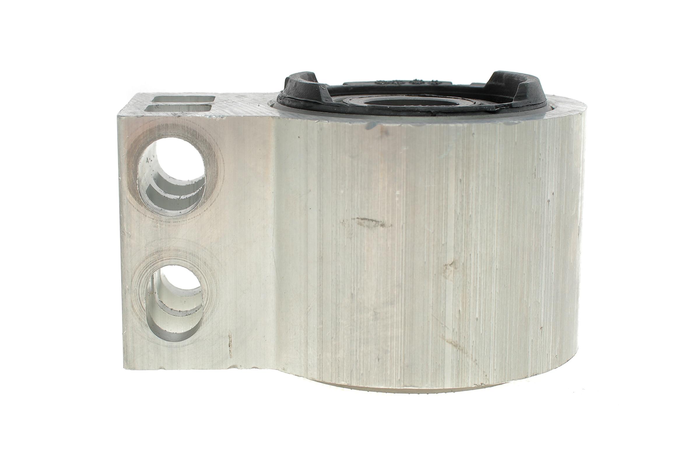 Сайлентблок важеля (переднього/знизу/ззаду) Opel Astra J 09-