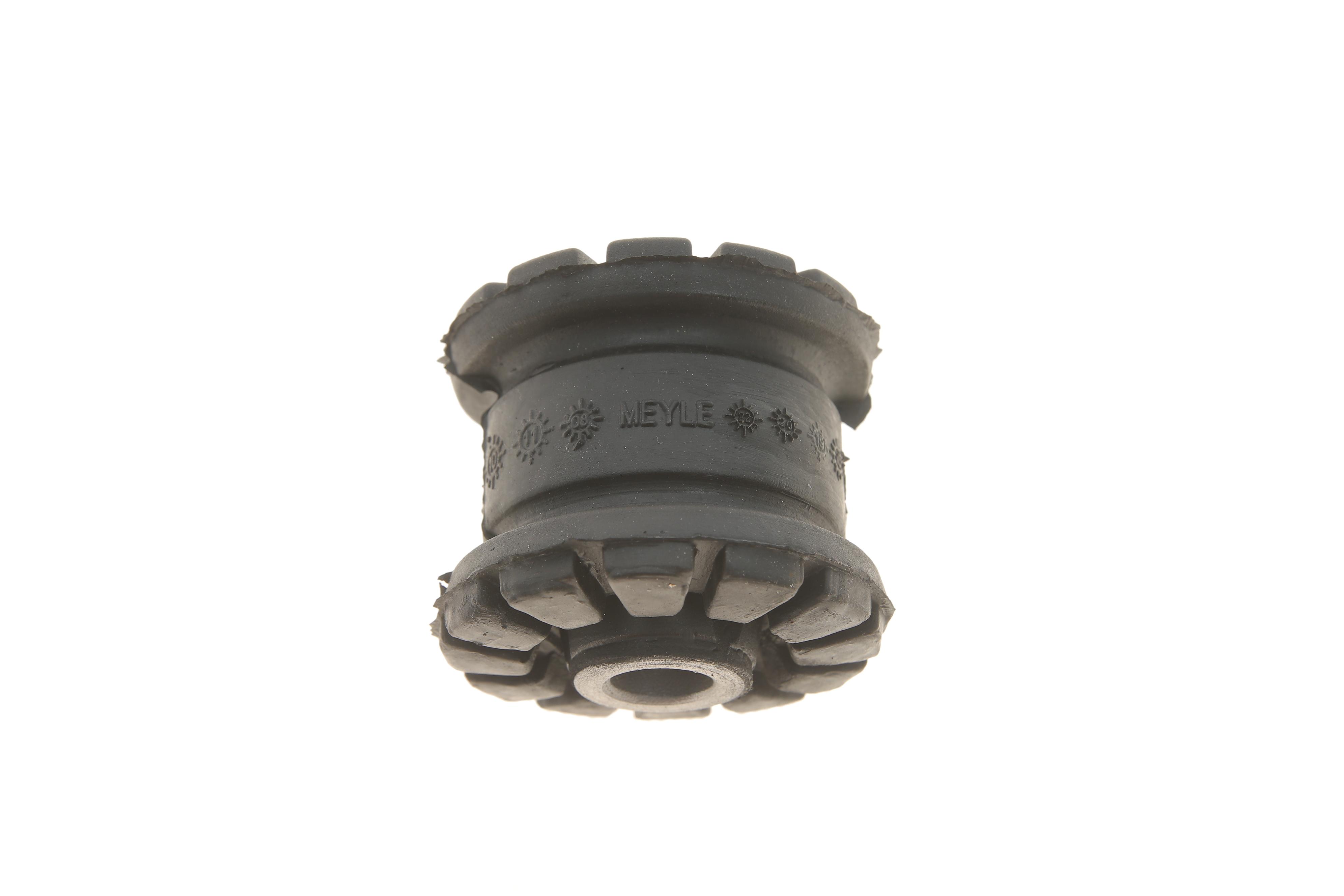 Сайлентблок важеля (переднього/знизу/спереду/ззаду) Audi 80/90 78-91/VW Passat -88