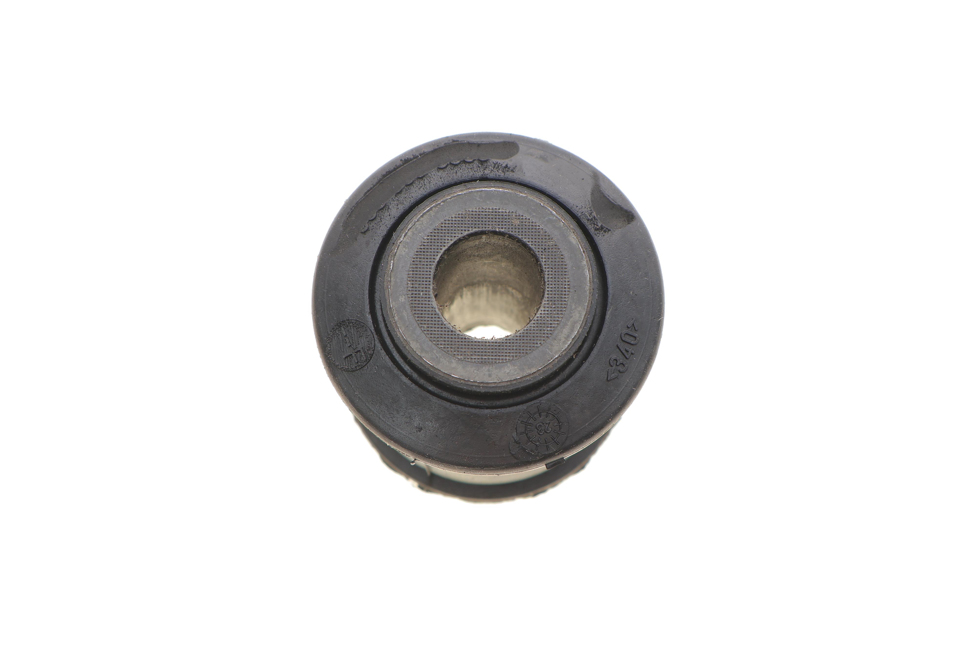 Сайлентблок важеля (переднього/спереду) Renault Master 2.3 dCi 10-