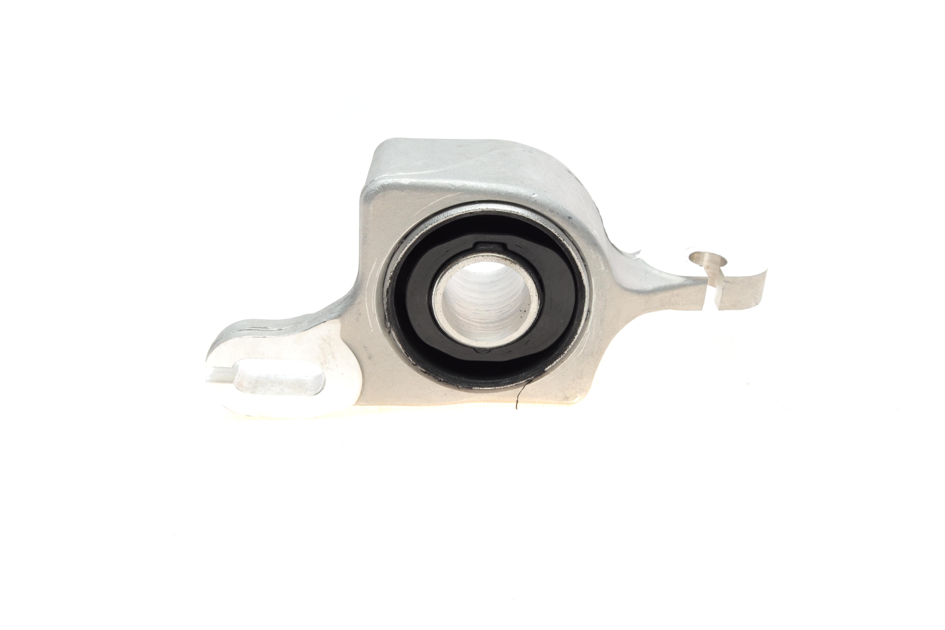 Сайлентблок важеля (переднього) MB GL-class (X164)/ M-class (W164) 05- (R)