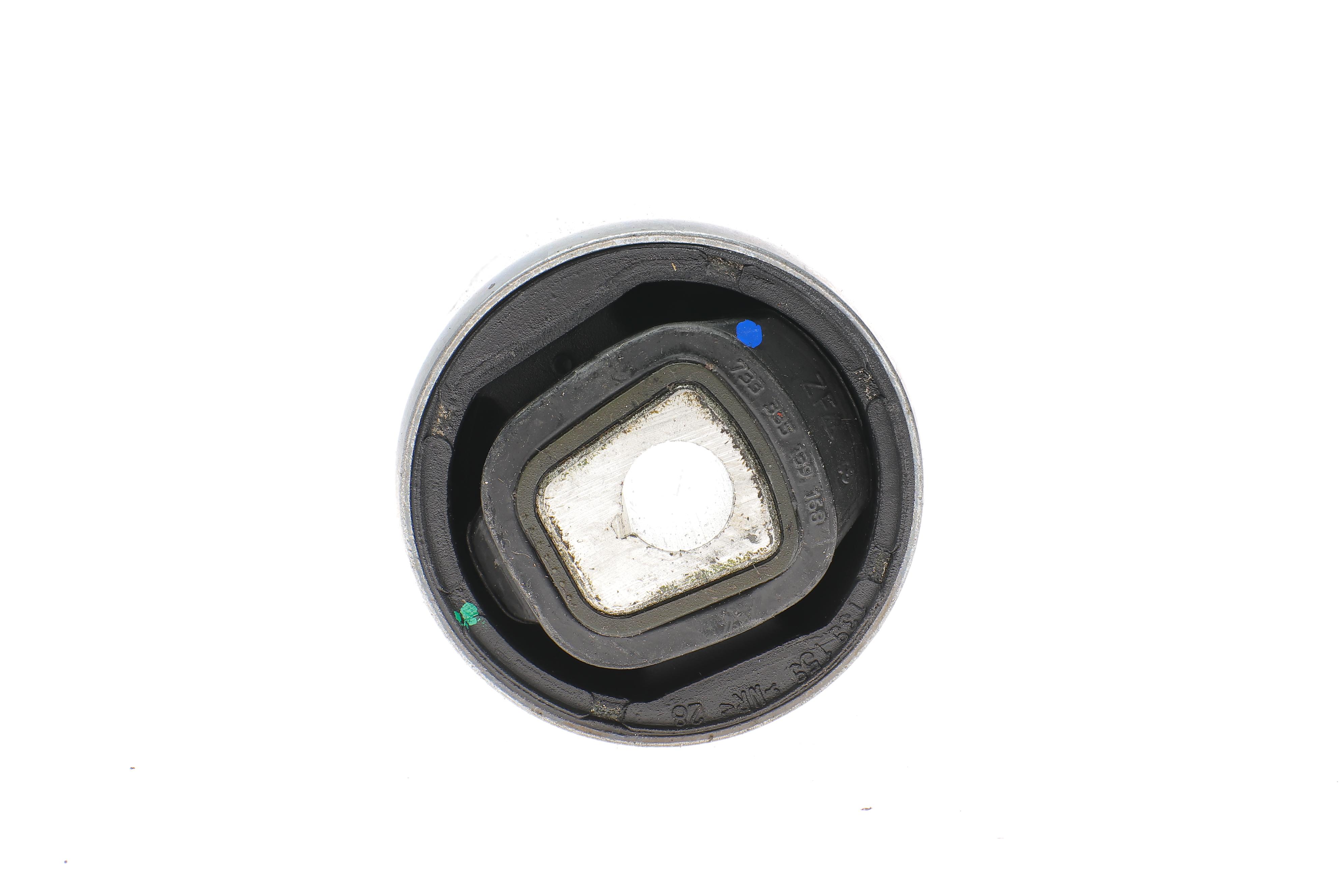 Сайлентблок важеля (переднього/знизу/ззаду) BMW 5 (F07)/ 7 (F01/F02/F03/F04) 08-17