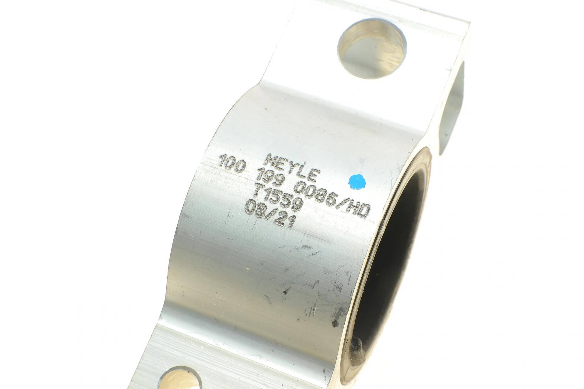 Сайлентблок важеля (переднього/ззаду) VW Caddy 03- (R)