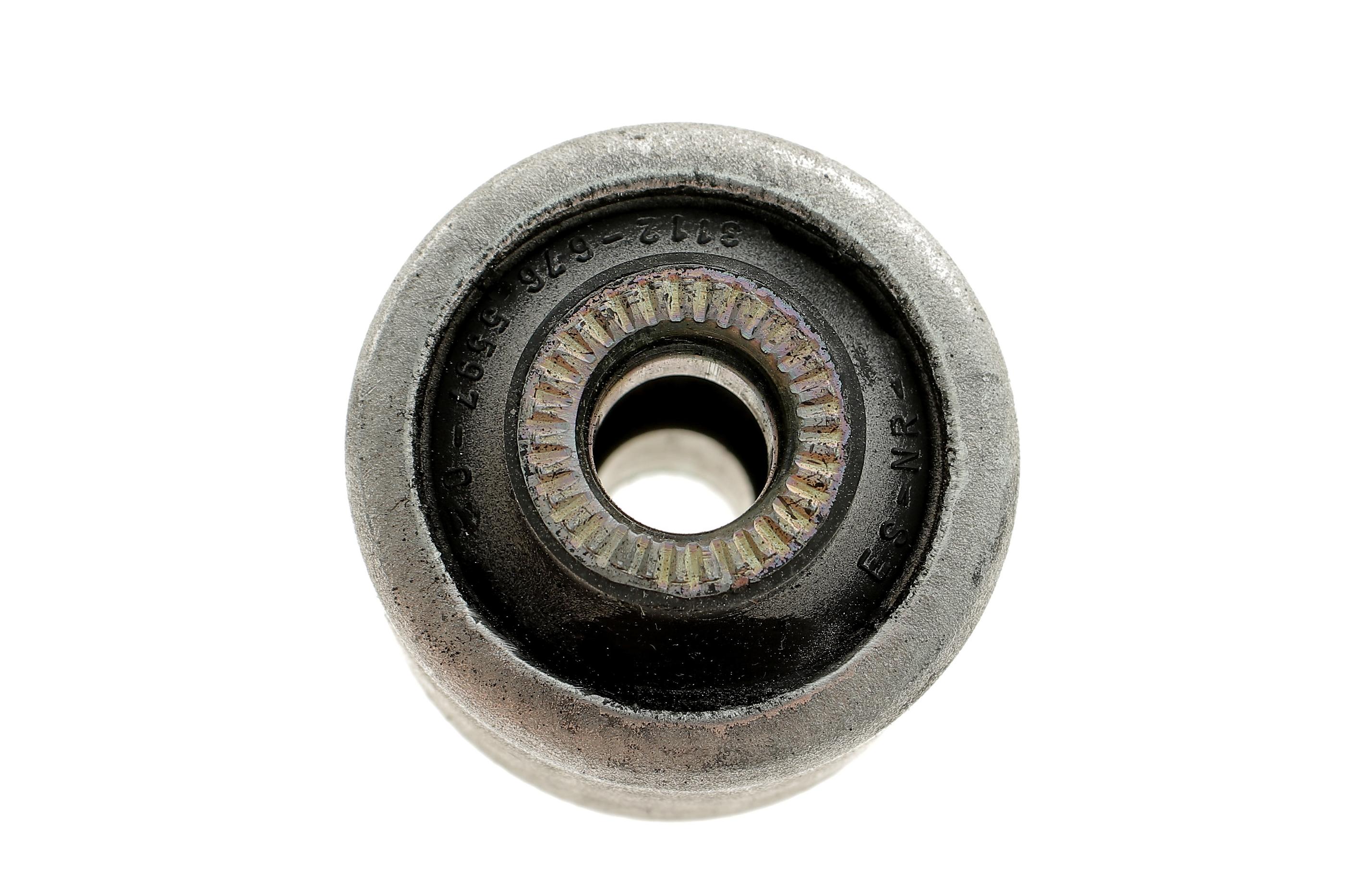 Сайлентблок важеля (переднього/ззаду) BMW 3 (E90-E93) 04-