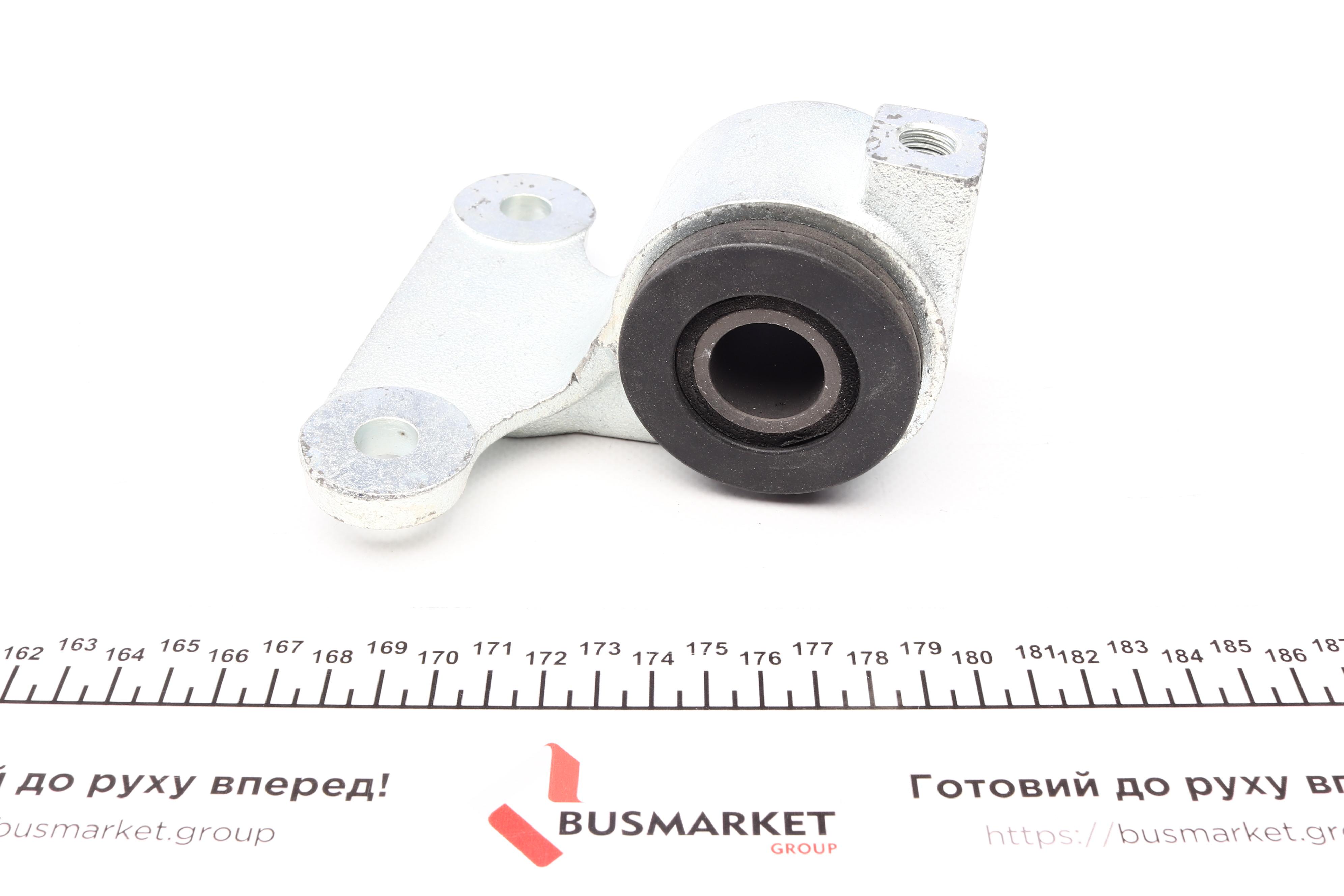 Сайлентблок важеля (переднього/ззаду) Fiat Scudo/Peugeot Expert 07- (R)