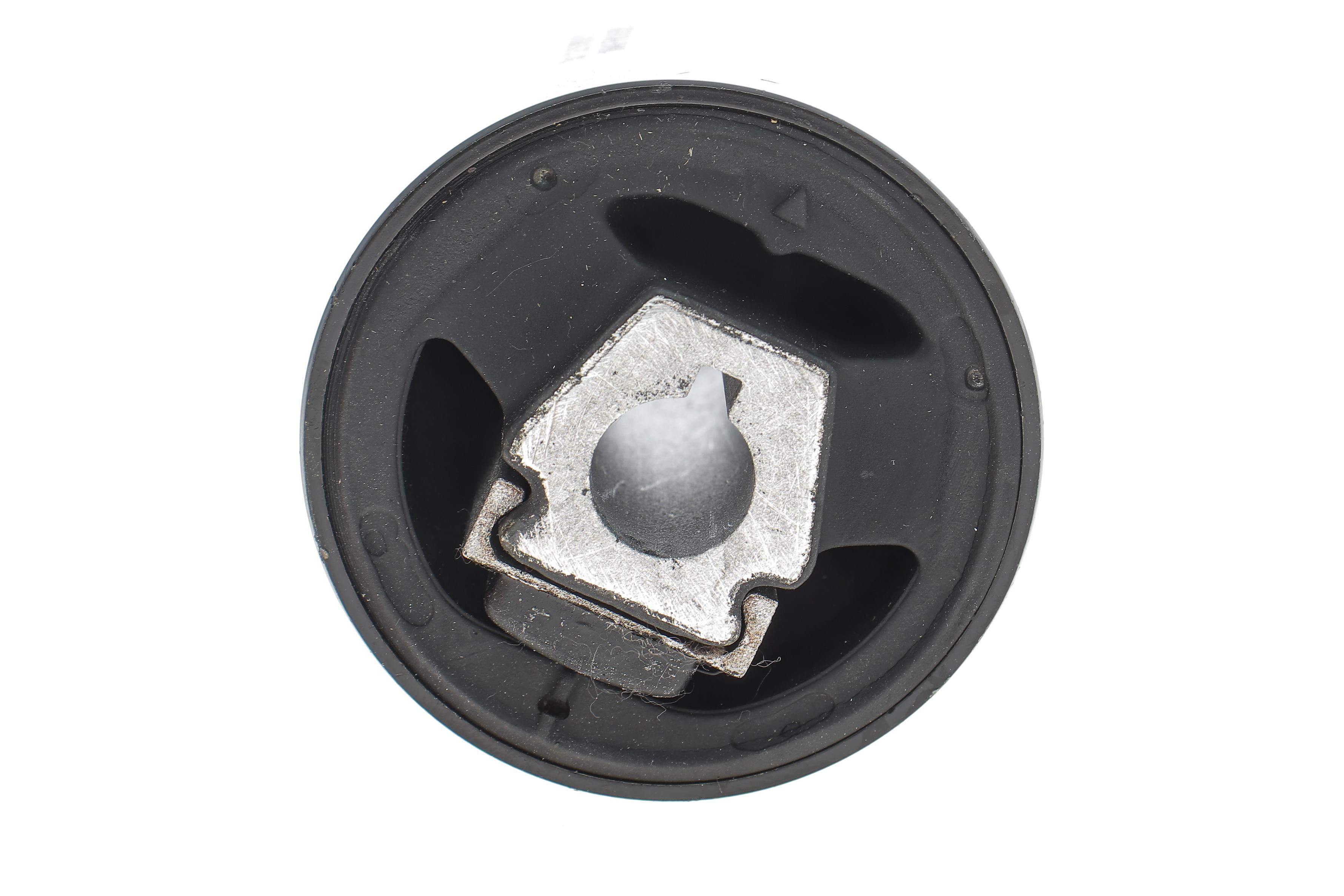 Сайлентблок важеля (переднього/знизу/спереду) BMW X5 (E53) 00-