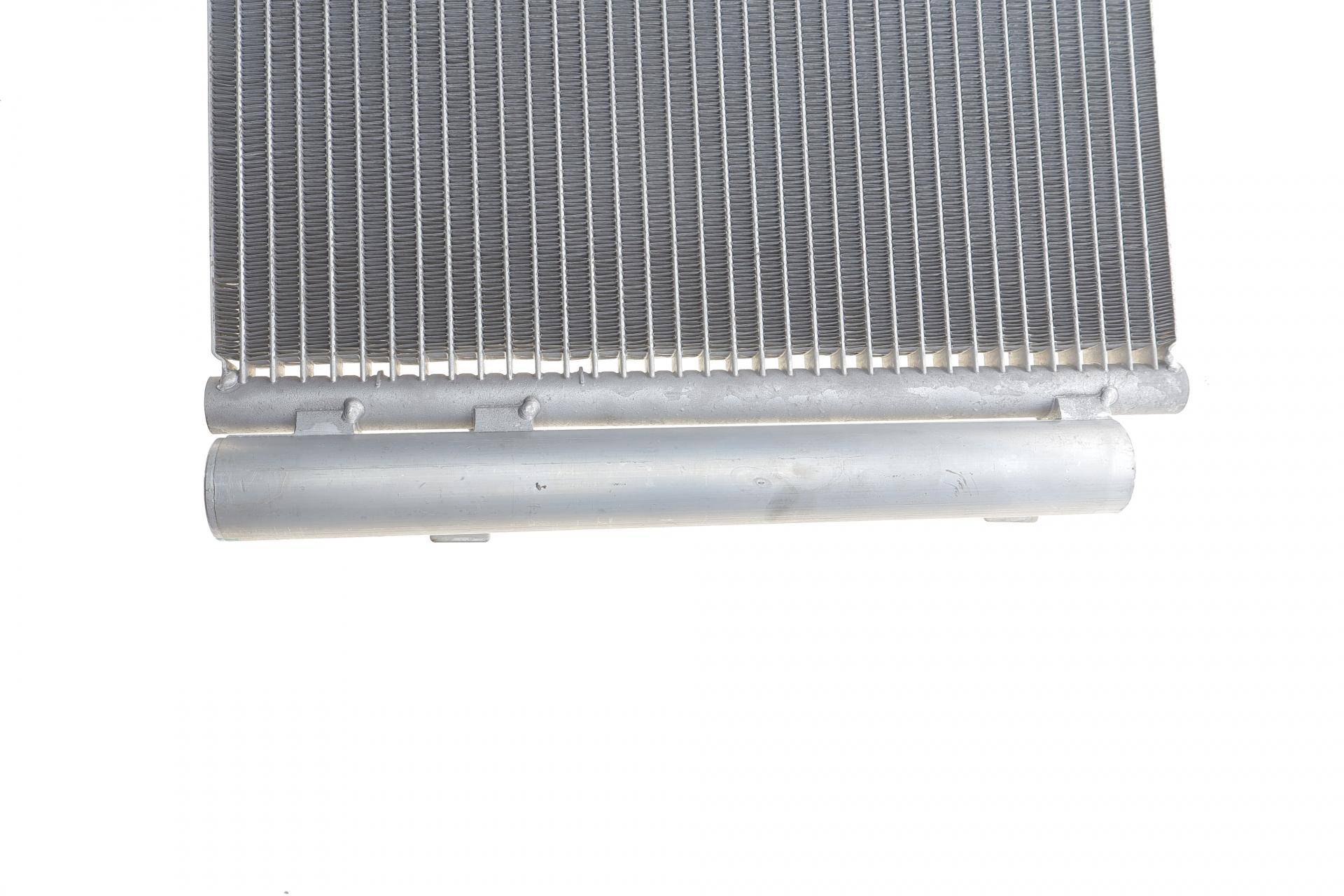 Радіатор кондиціонера Opel Movano/Renault Master III 2.3 CDTI/dCi 10-