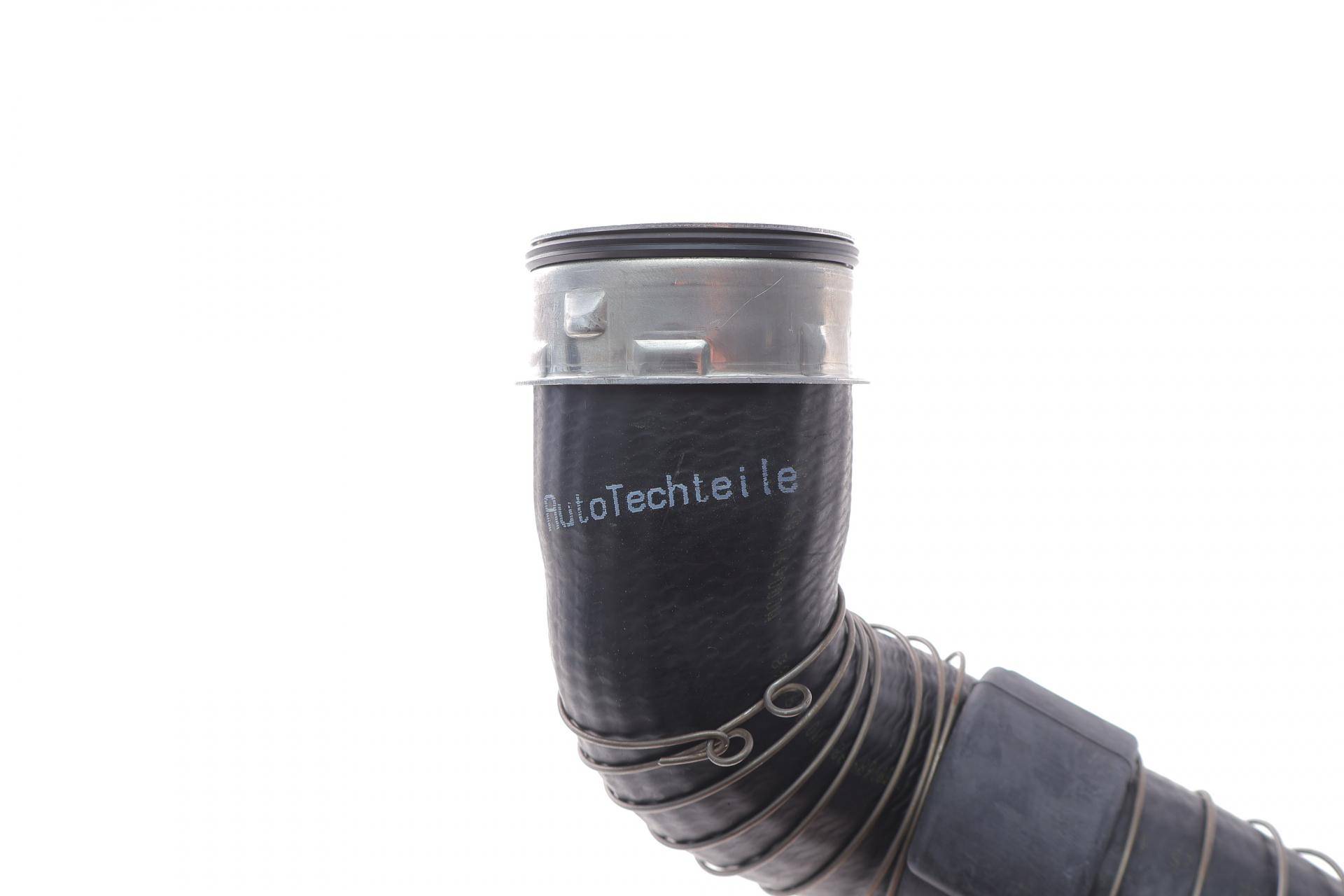 Патрубок інтеркулера MB C-class (W203/S203) 02-07 (M271)