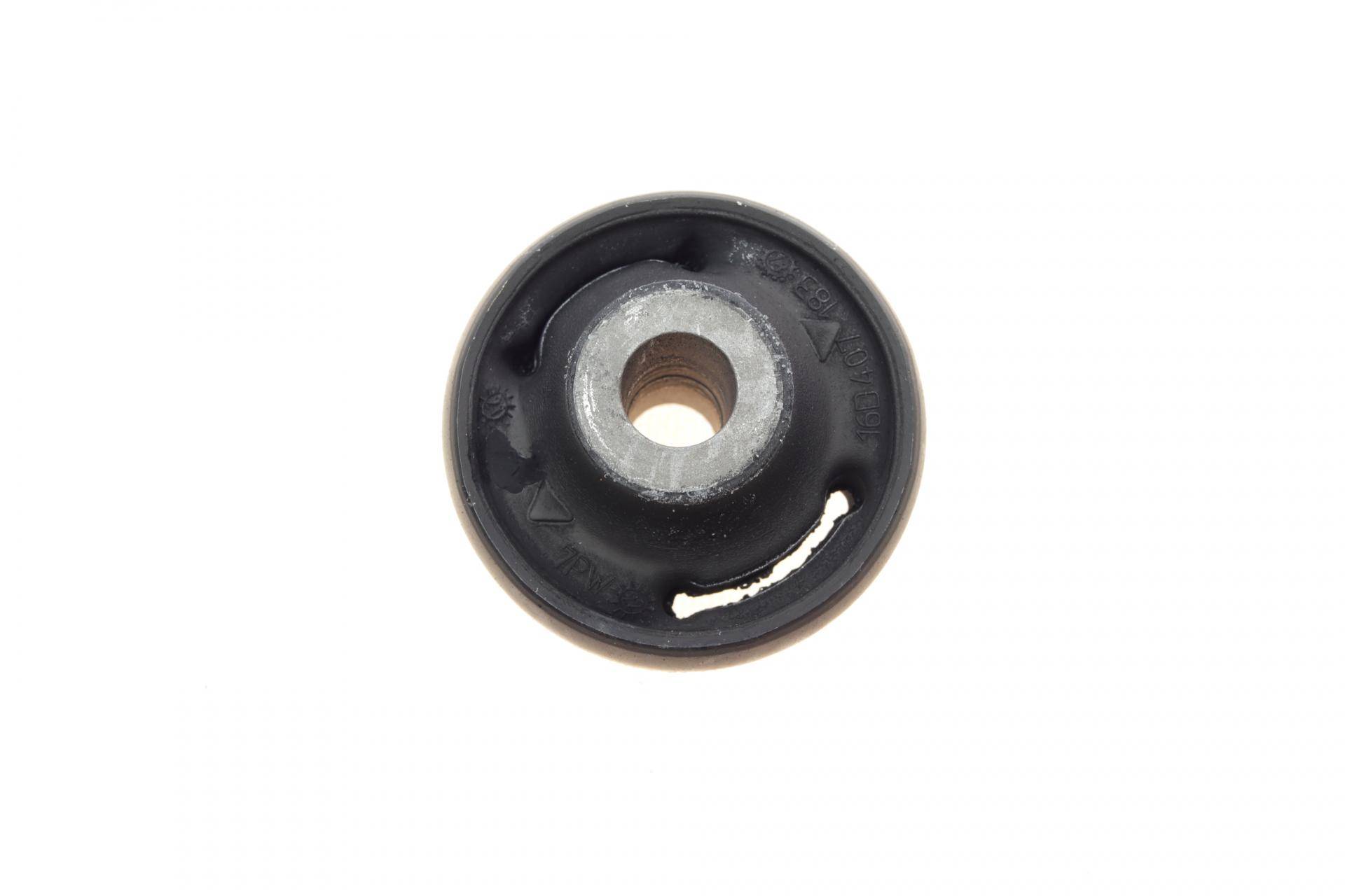 Ремкомплект важеля (переднього) VW Caddy 10- (к-кт 4шт.) (OE VAG)