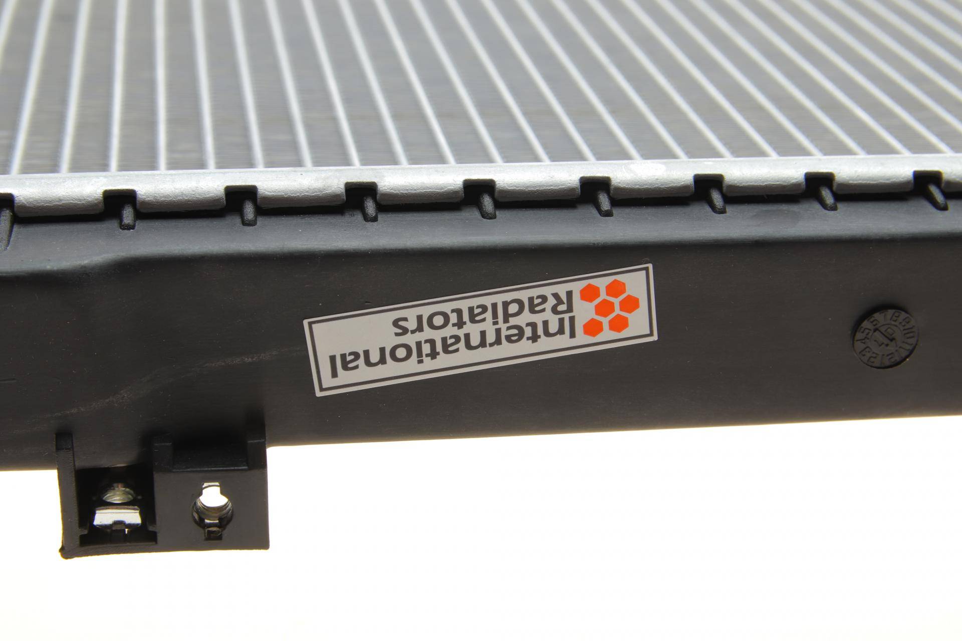 Радіатор охолодження Chevrolet Epica 2.0/2.5 05-