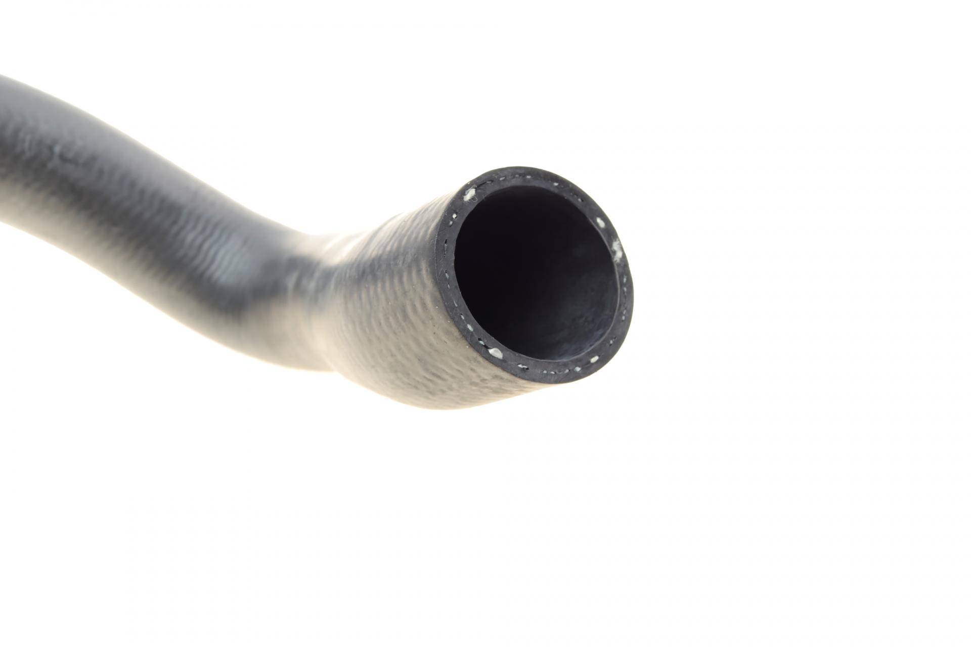 Патрубок радіатора Audi A3/VW Golf IV 96-05