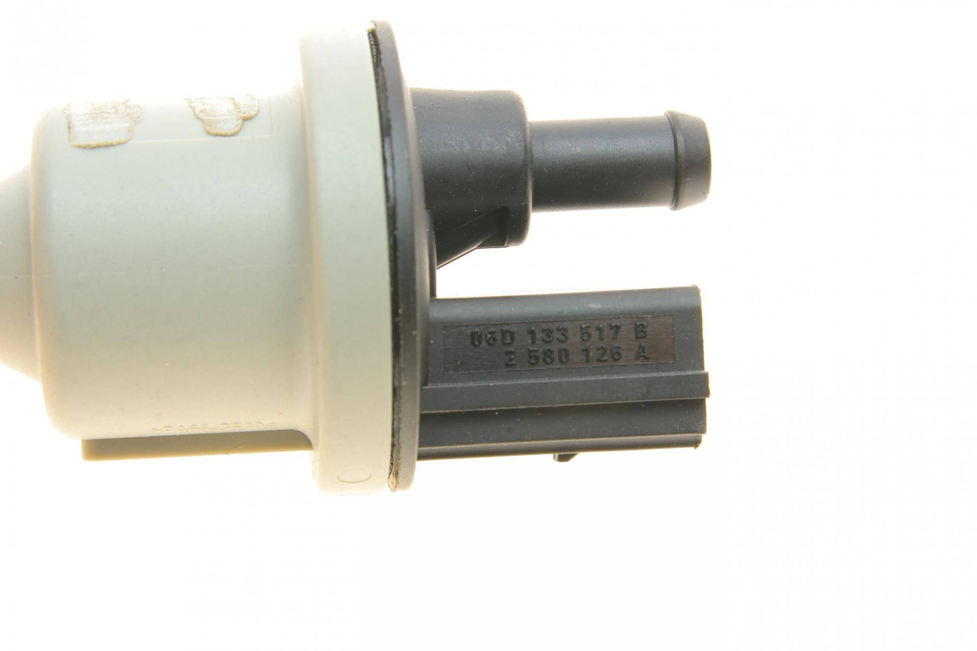 Клапан вентиляції картера VW Golf V/Passat 2.0 FSI 04-10