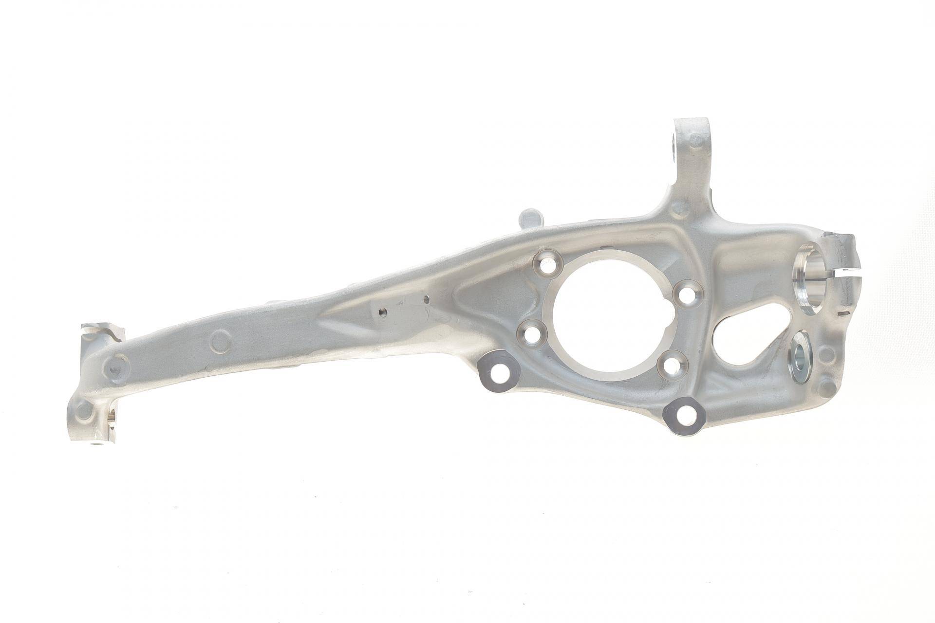 Кулак поворотний (цапфа) Audi A4/Q5 07-17 (L)