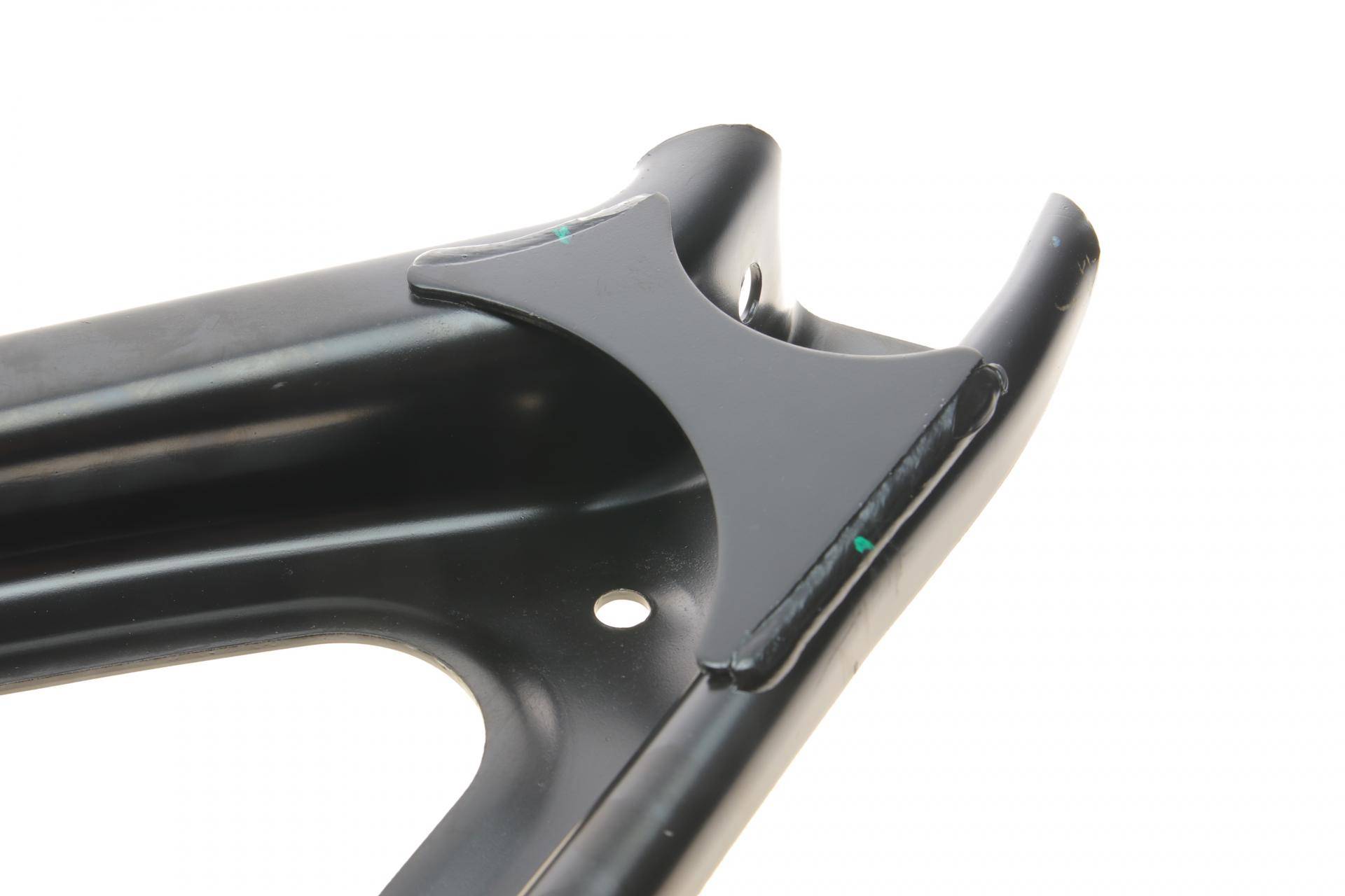 Важіль підвіски (задній/знизу) (R) Audi Q7/VW Touareg/Porsche Cayenne 2.5D-6.0D 02-18