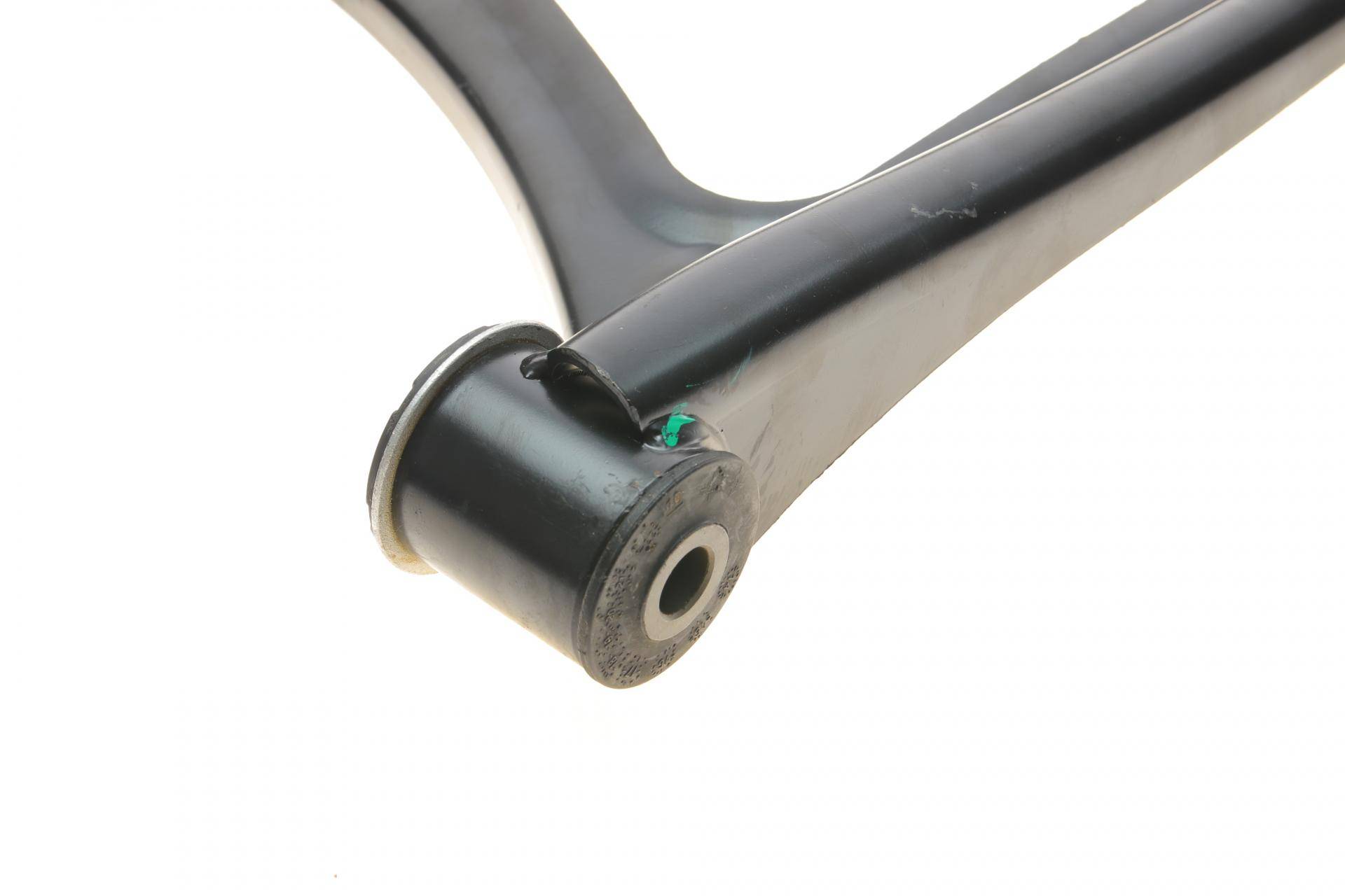 Важіль підвіски (задній/знизу) (R) Audi Q7/VW Touareg/Porsche Cayenne 2.5D-6.0D 02-18