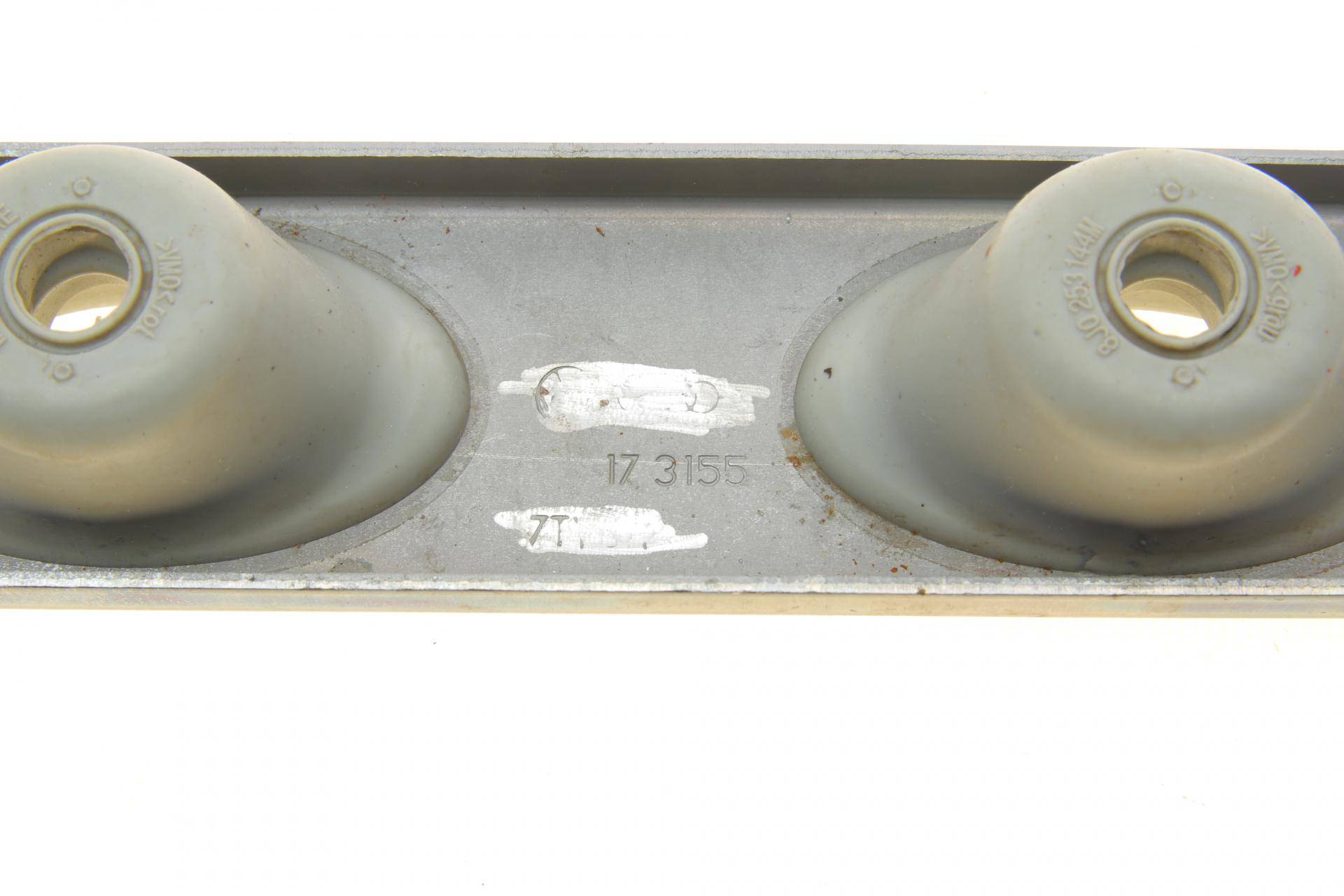 Кронштейн кріплення глушника VW Садди III/IV 1.2-2.0 TDI/TSI 04-