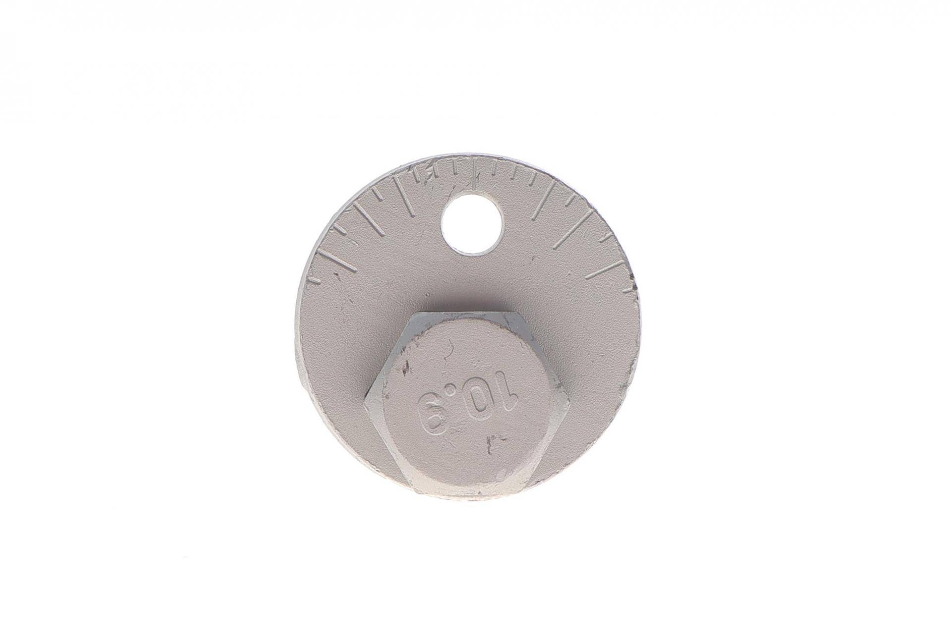 Болт регулювання кута развалу Toyota Hiace -06