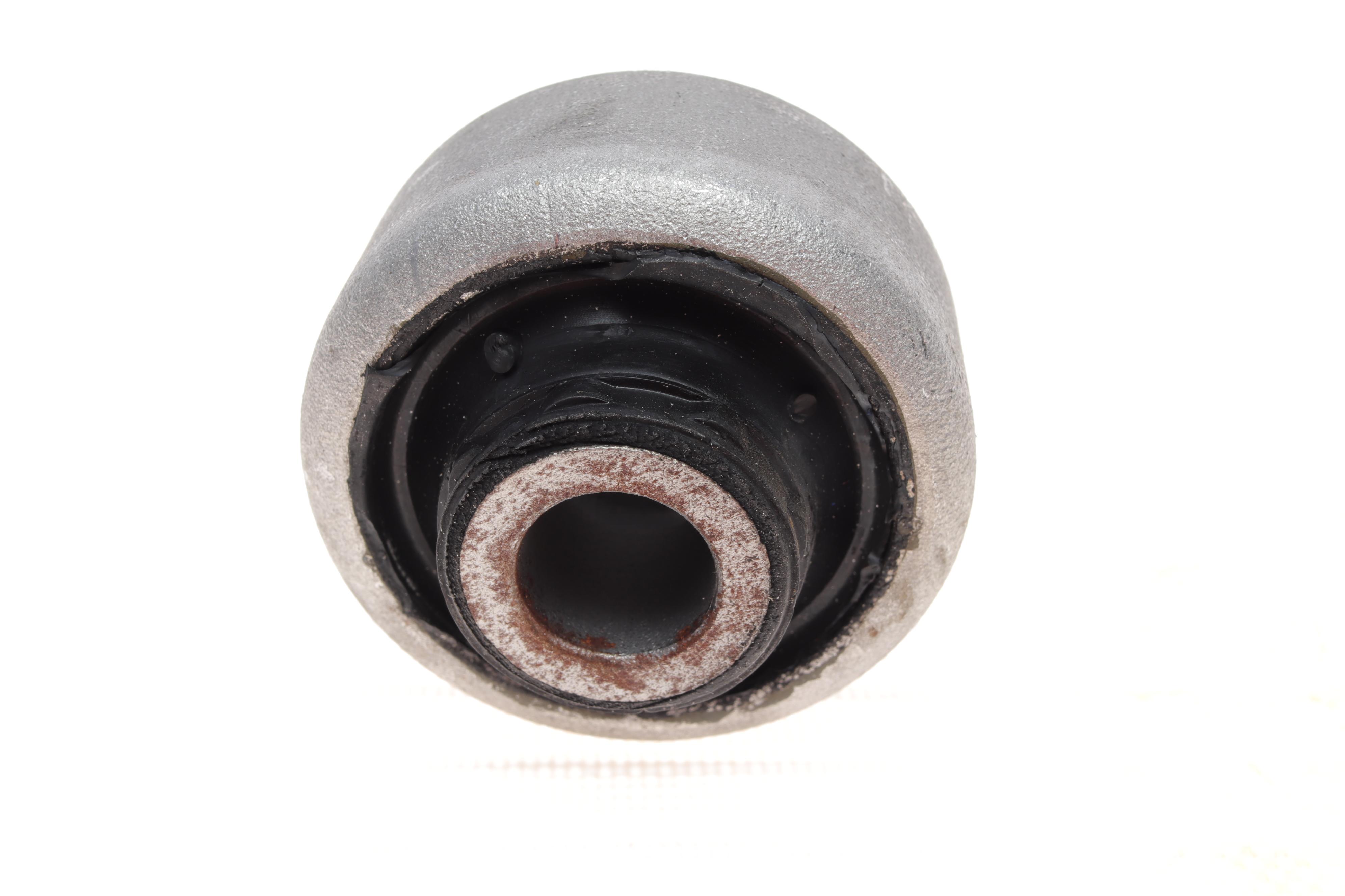 Сайлентблок важеля (переднього/знизу/спереду) Citroen C3 09-/Peugeot 207 06-15/208 12-