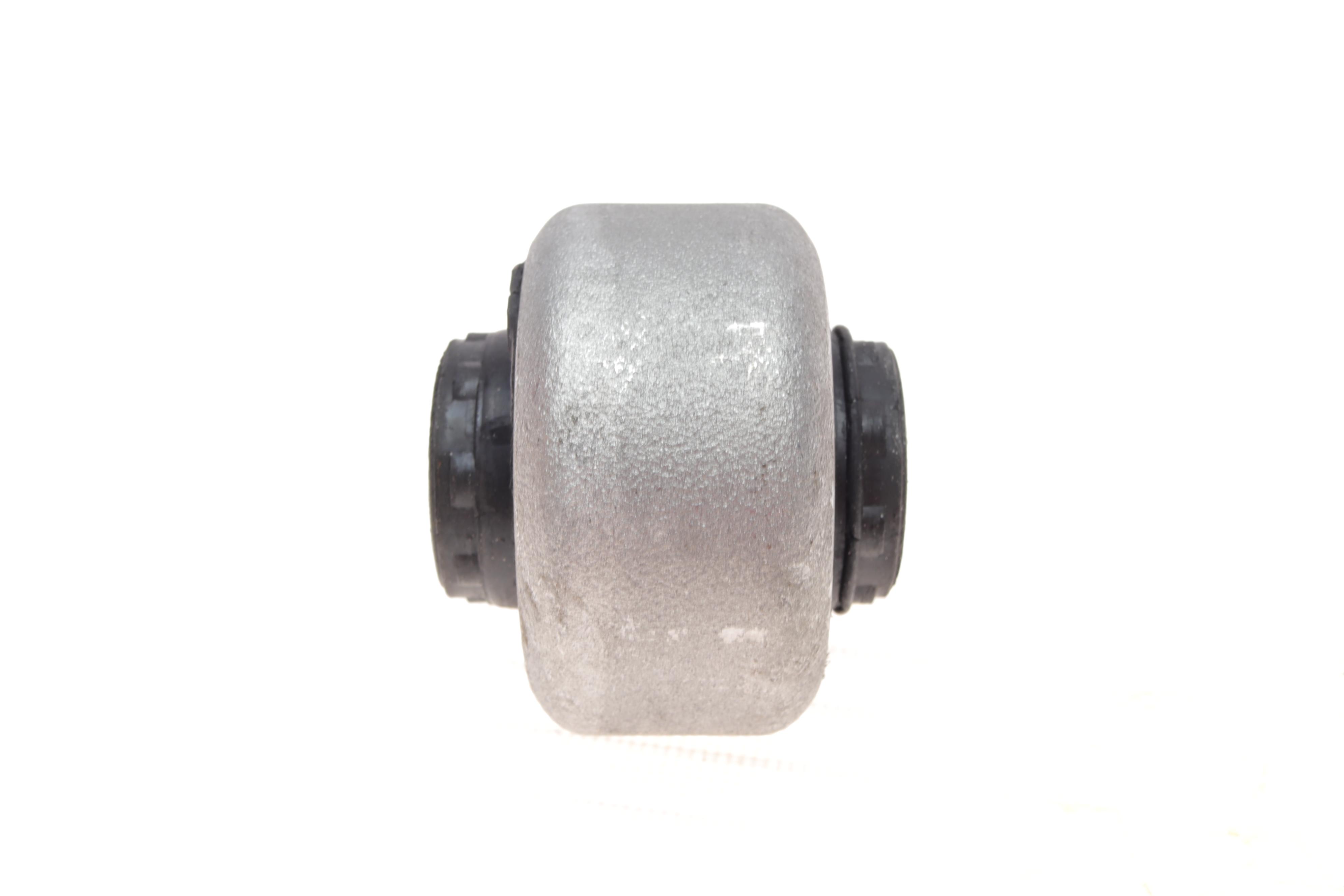 Сайлентблок важеля (переднього/знизу/спереду) Citroen C3 09-/Peugeot 207 06-15/208 12-